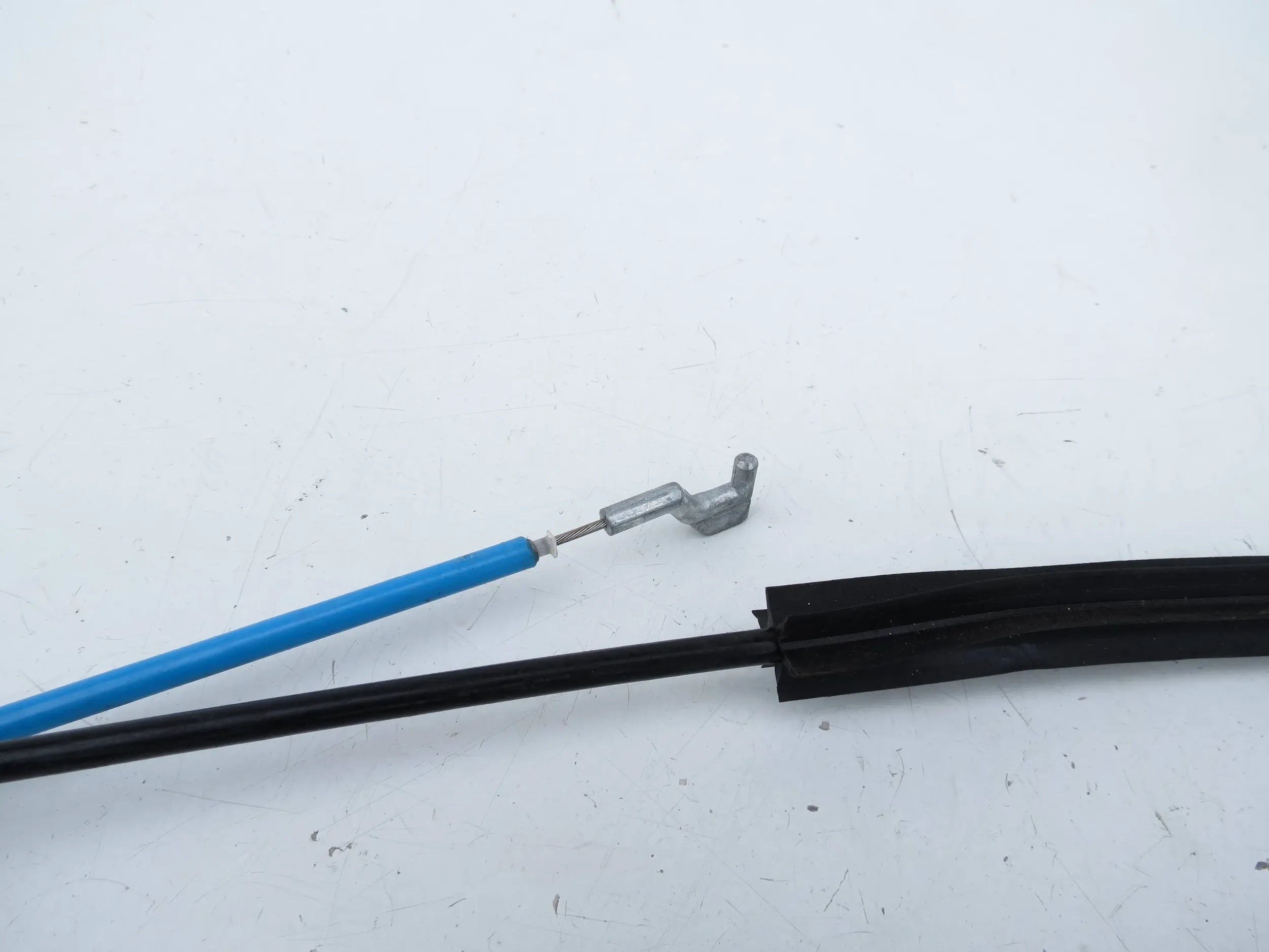 lock door left rear part 4 PIN MERCEDES CLS W218