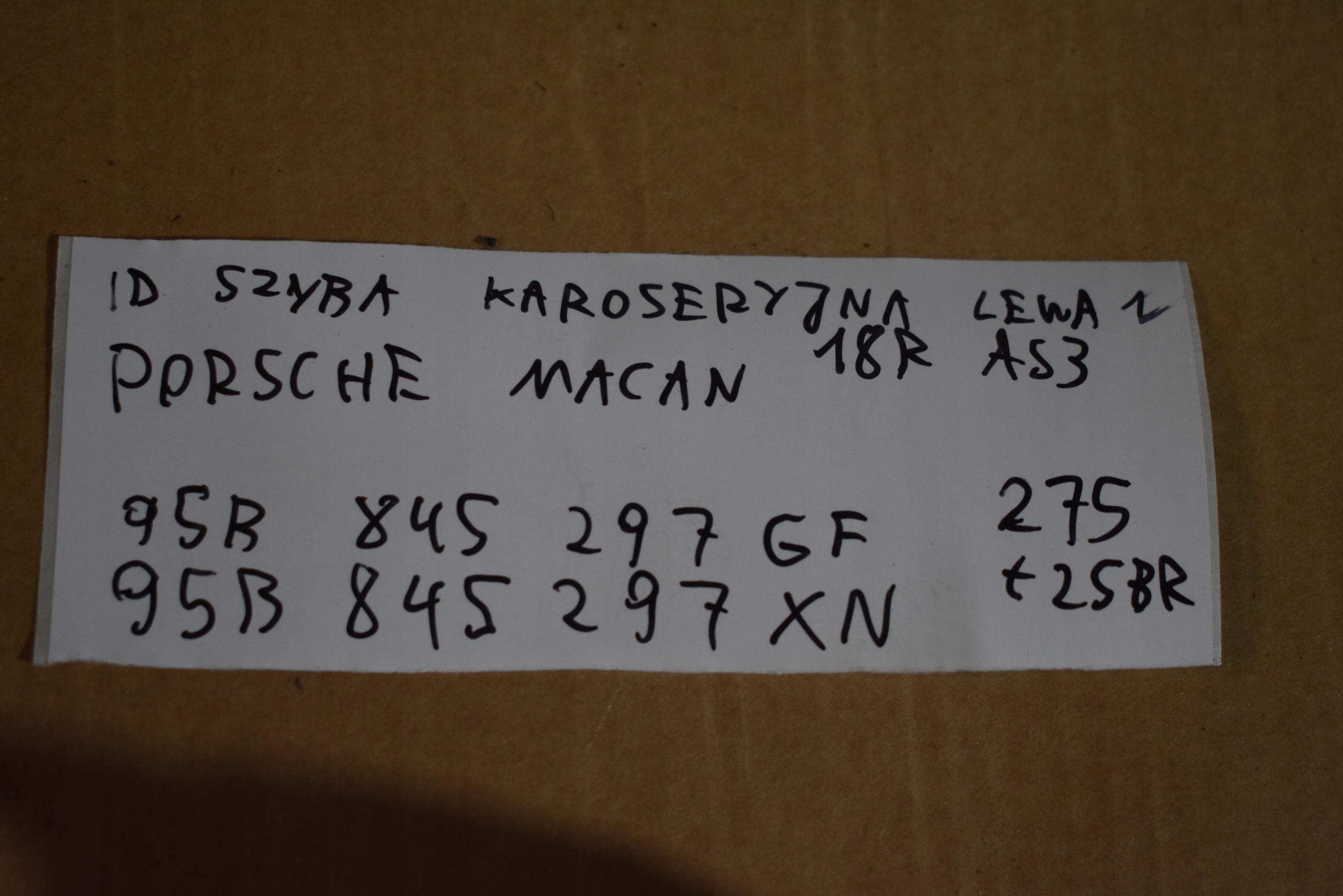 IDEALNA window bodywork left 18R. AS3 PORSCHE MACAN 1