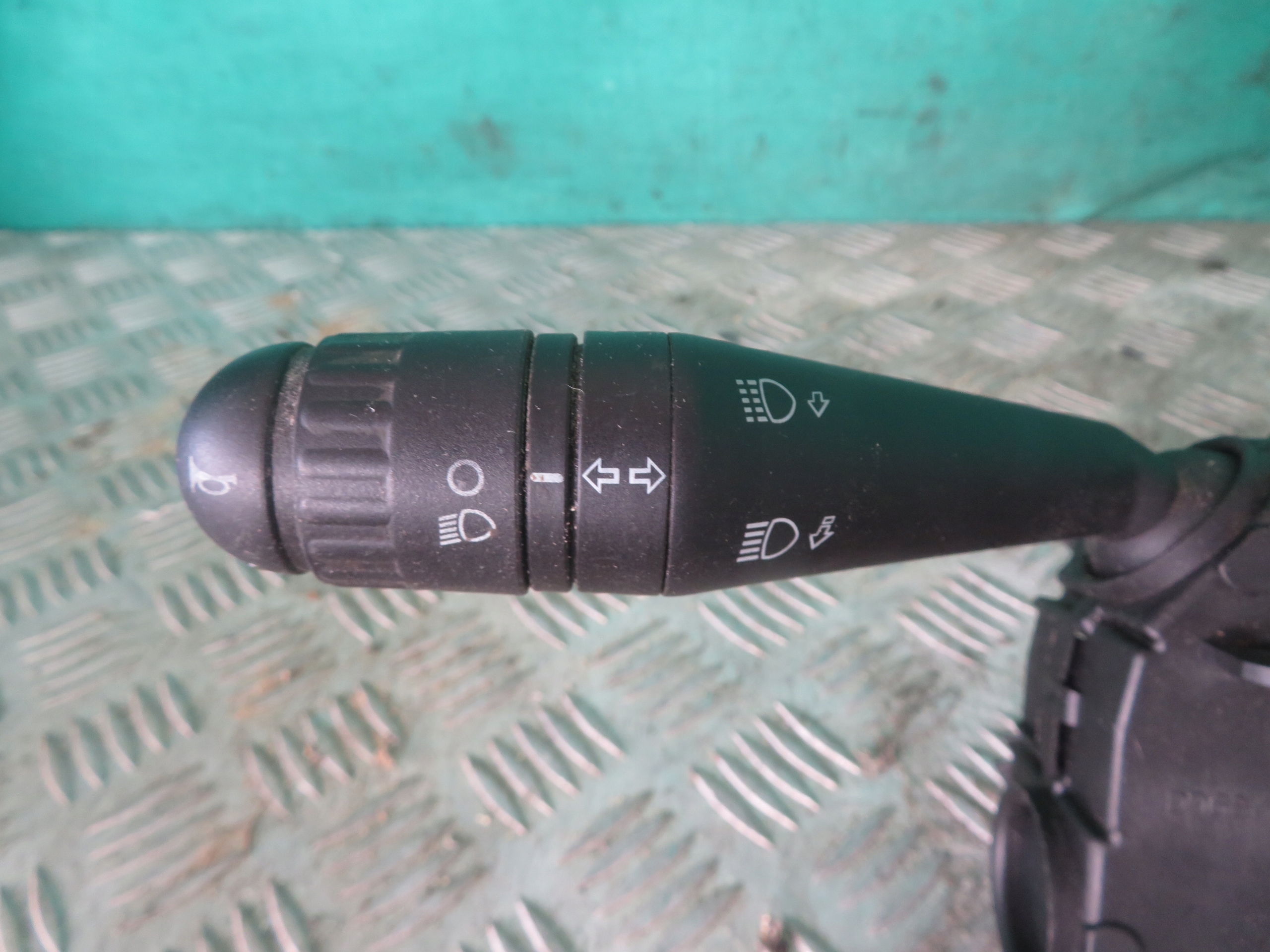 DEVIO LUCI TERGICRISTALLO TERGI IVECO DAILY 14R 05801320128