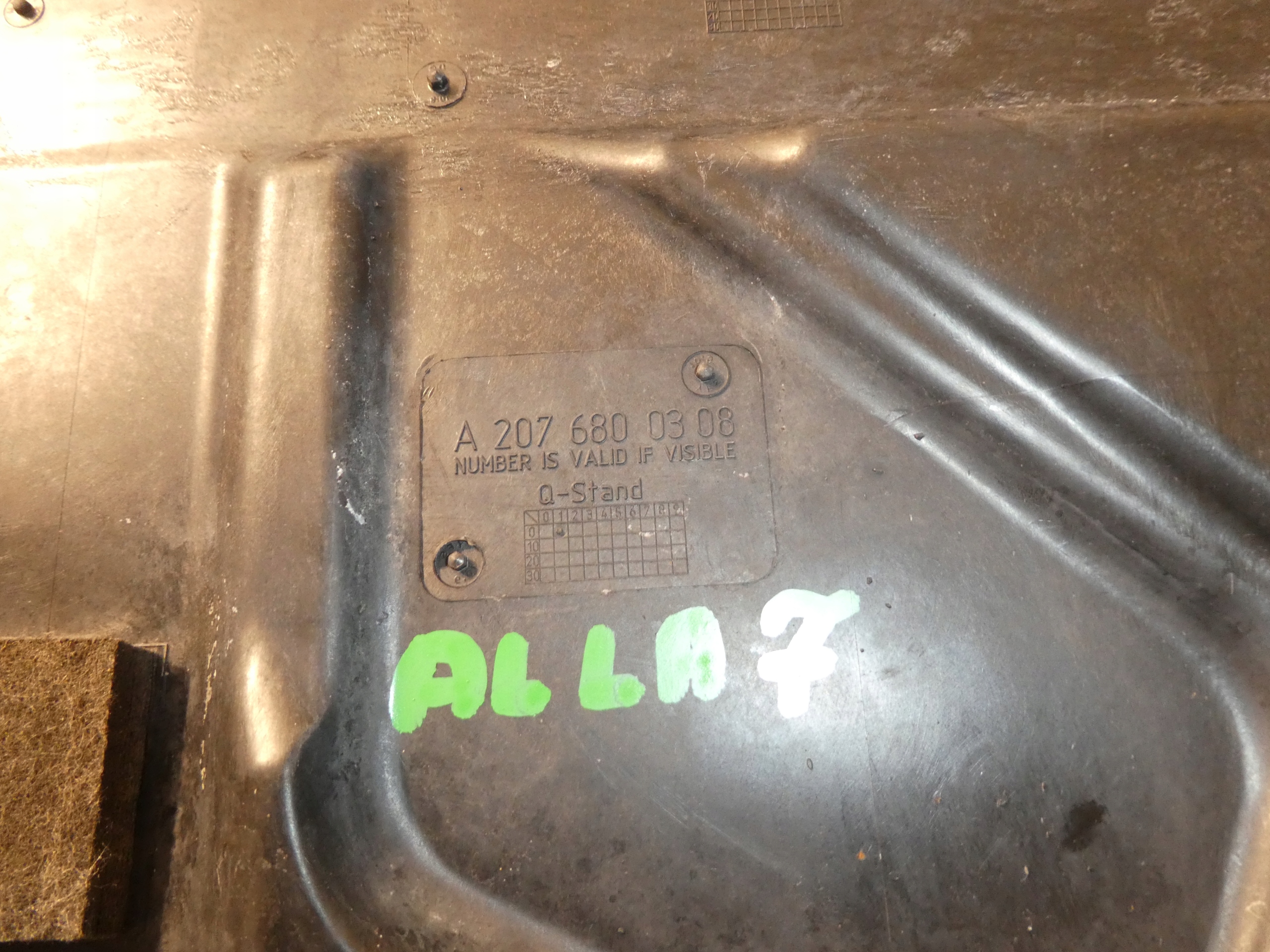Blende Abdeckung Unterfahrschutz MERCEDES A207 A2076800308
