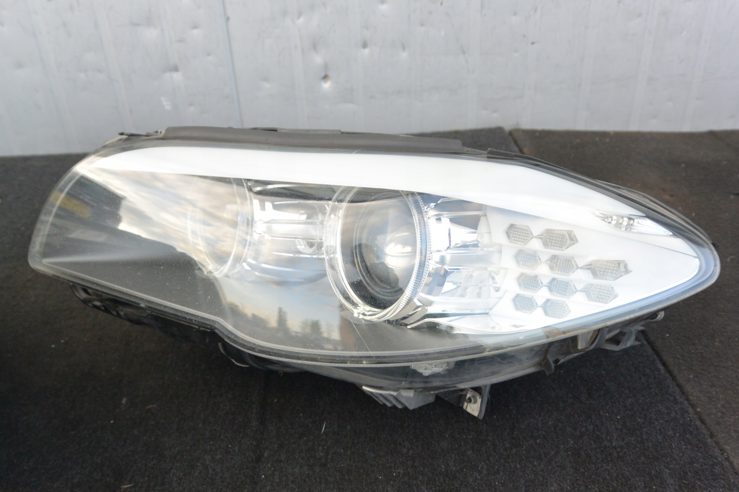BMW F10 F11 XENON non-setting left right REFLEKTOR light front EUROPA