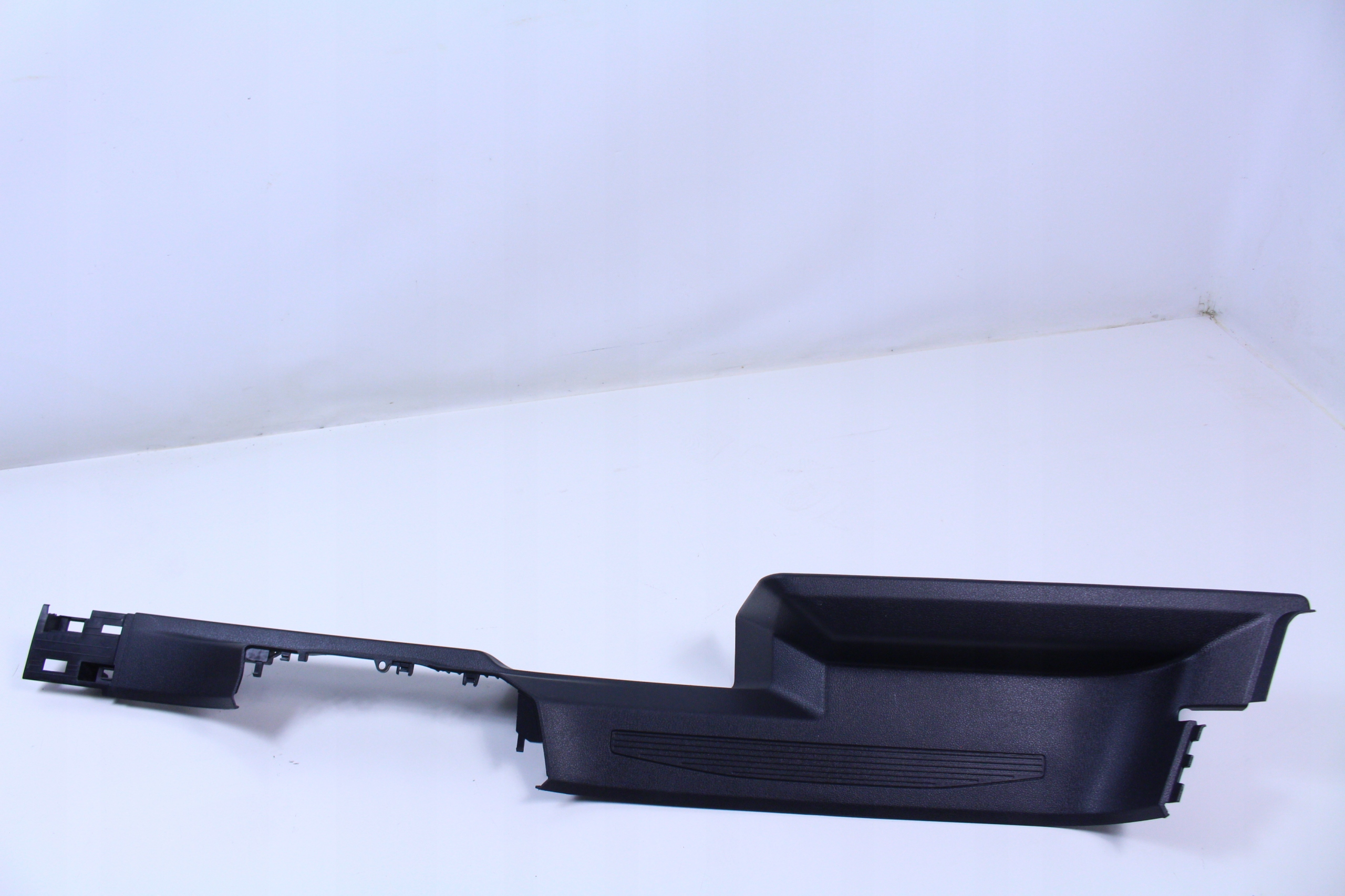 молдинг защита порога левый vw CADDY V 2K7 23r.