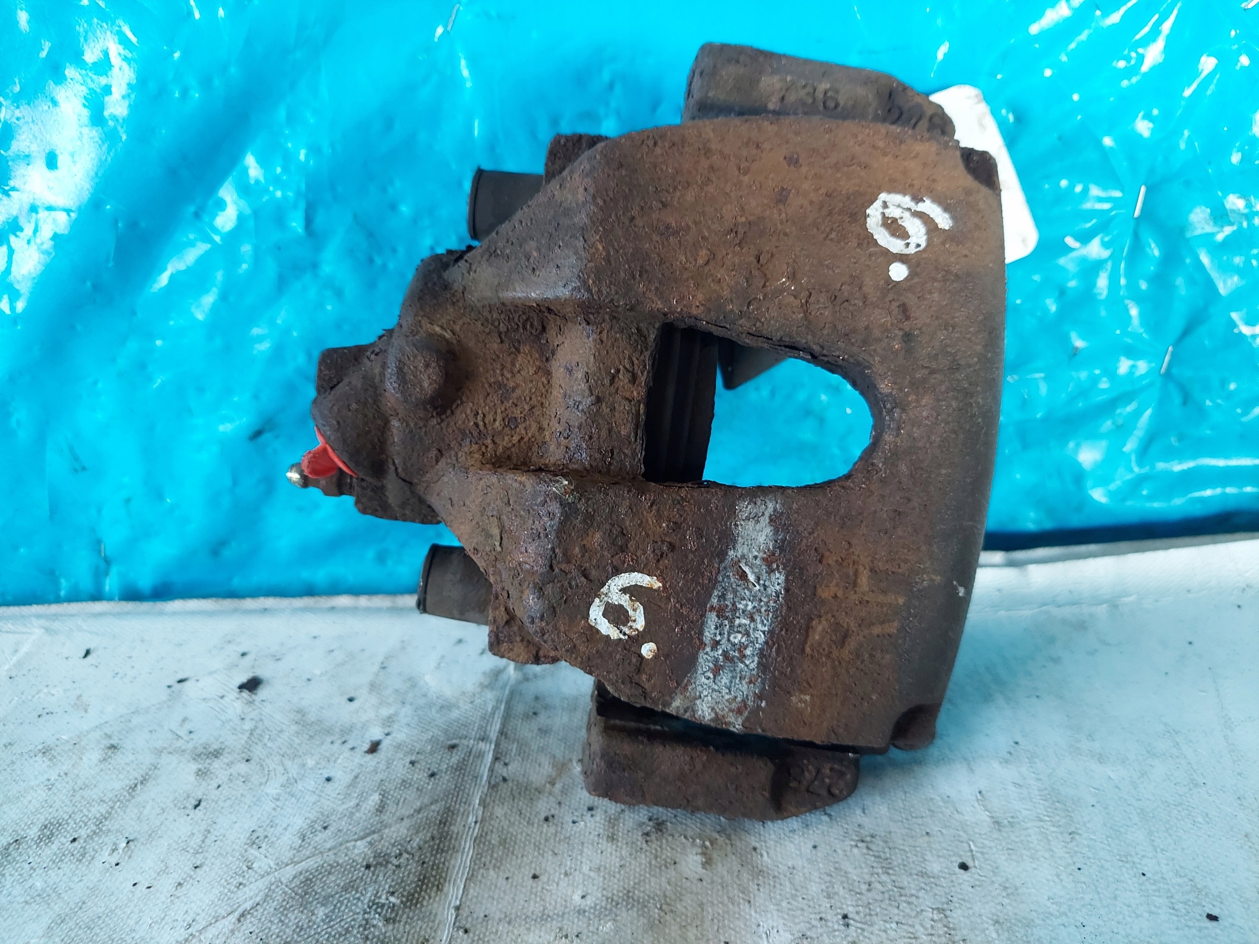 caliper VOLVO V50 2006 R 1.6 TD [DIESEL] PP [side]