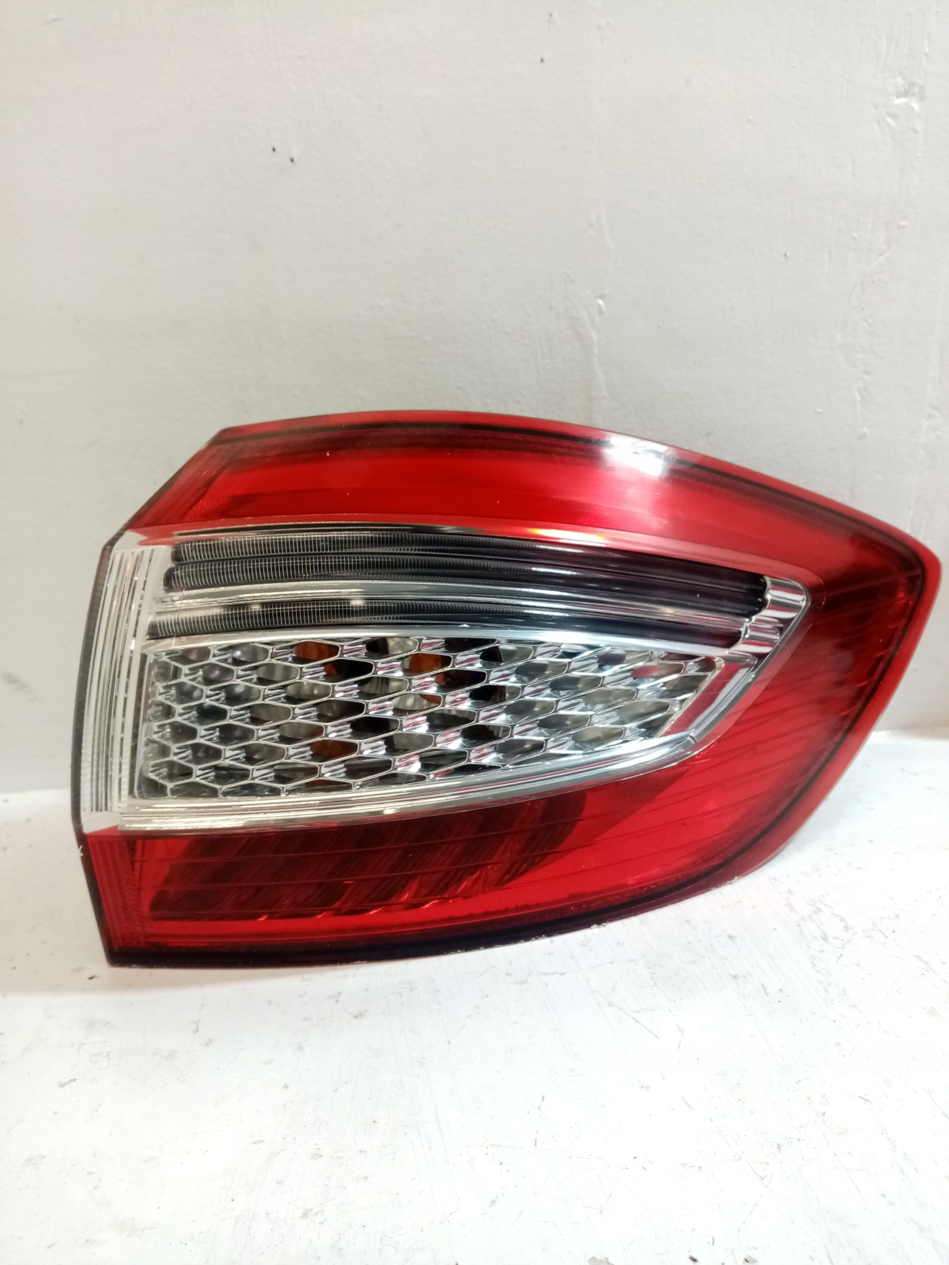 light right rear FORD MONDEO MK 4