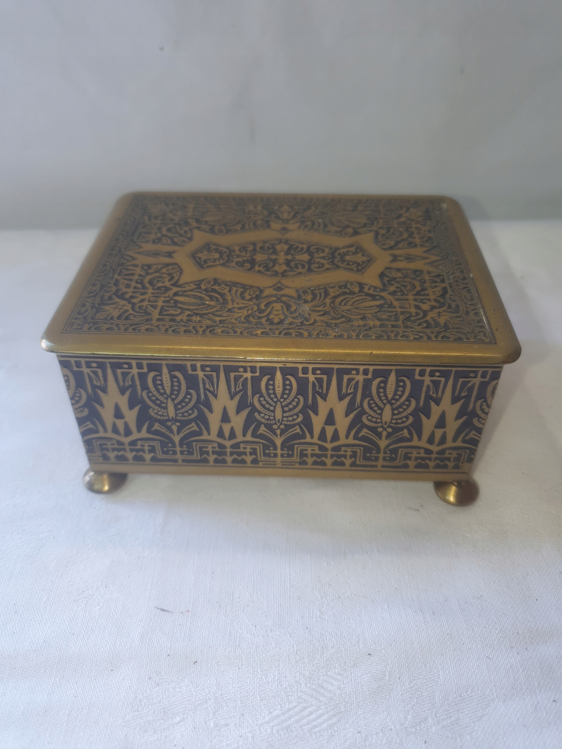 Szkatułka mosiądz drewno