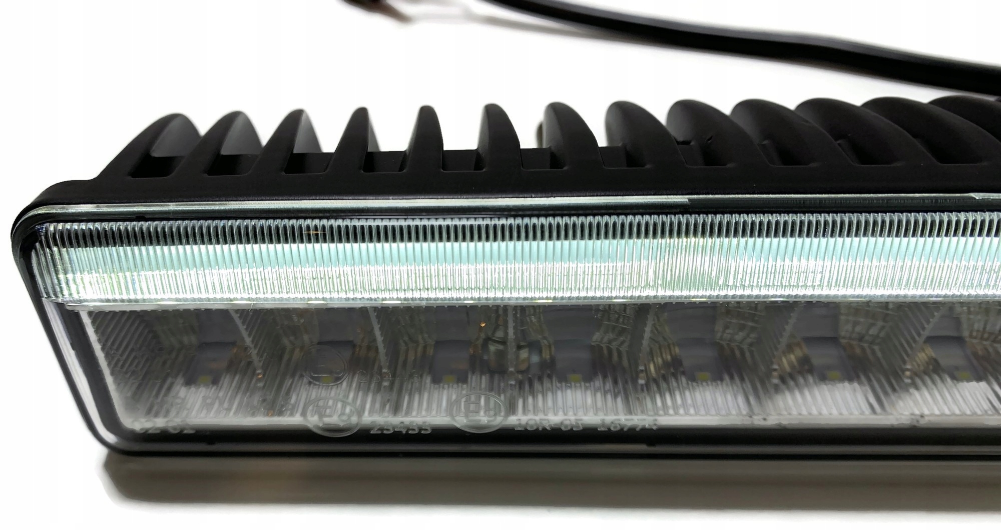 REFLEKTOR HALOGEN DROGOWY DALEKOSIEZNY LED POZYCJA Shape rectangular