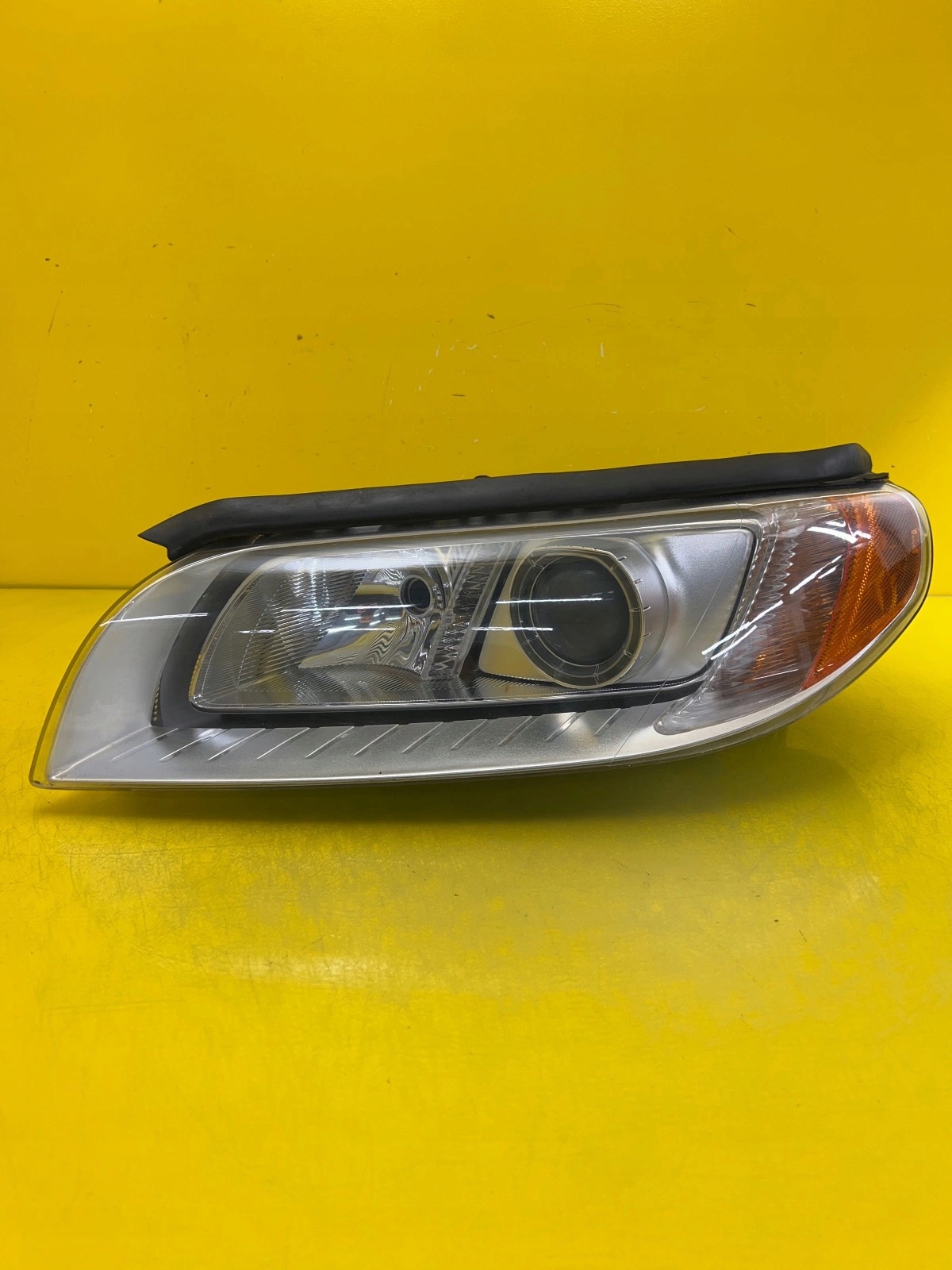light left Volvo V70 III S80 II Xenon non-setting 31214347