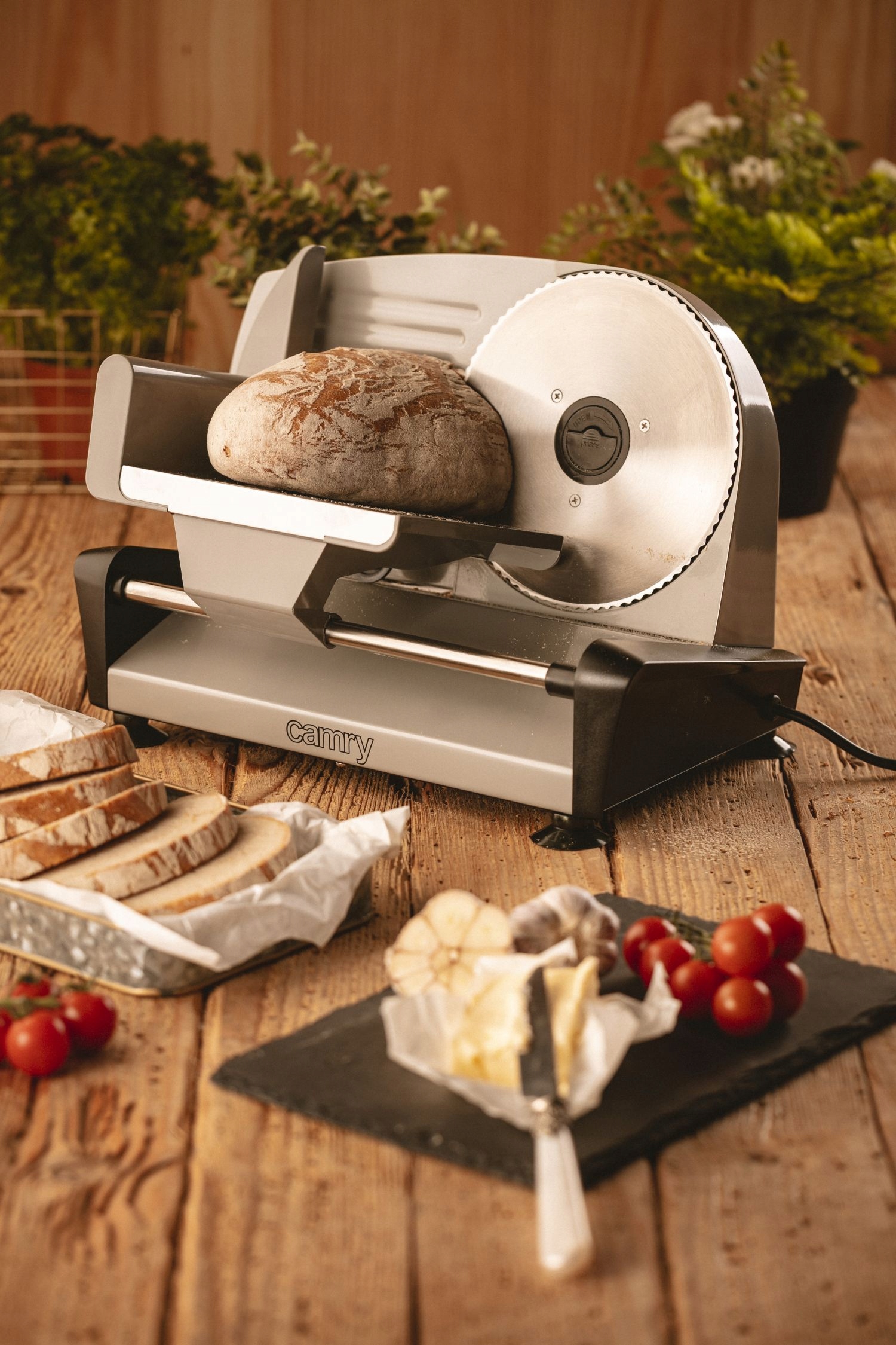 KRAJALNICA DO WĘDLIN MIĘS I CHELBA PROFESJONALNA Model Ręczna krajalnica