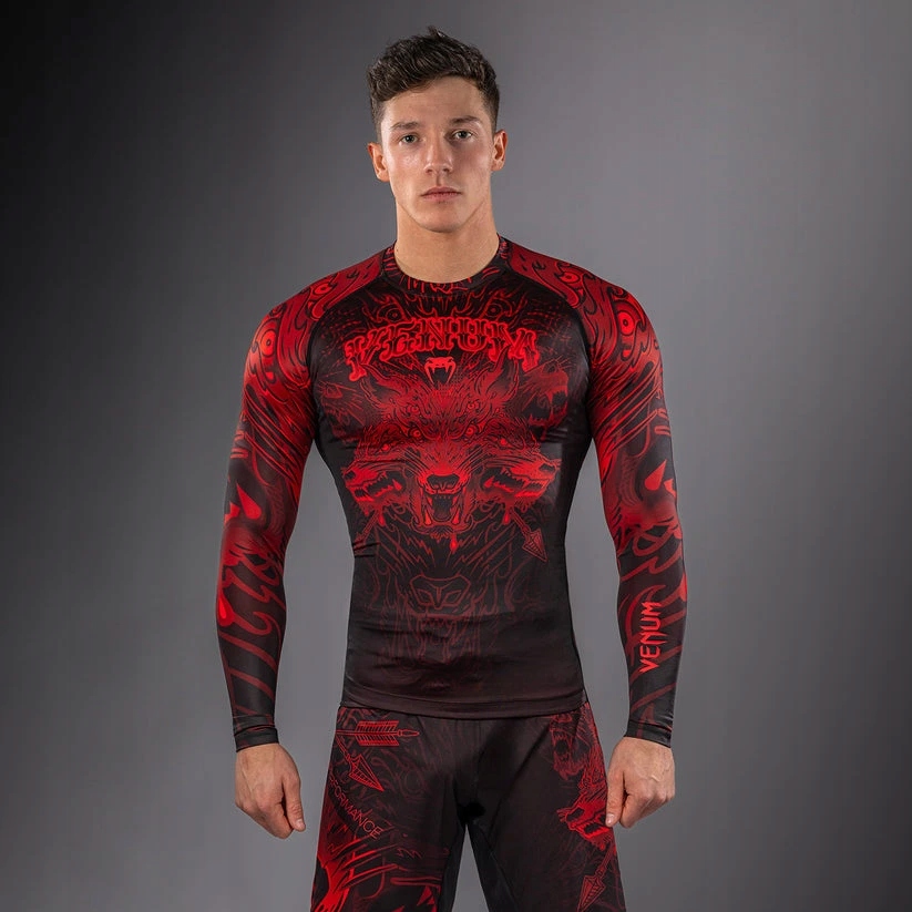 Rashguard Venum Dl. rukáv Wolf Atak černo/červený VENUM-06076-100 20002