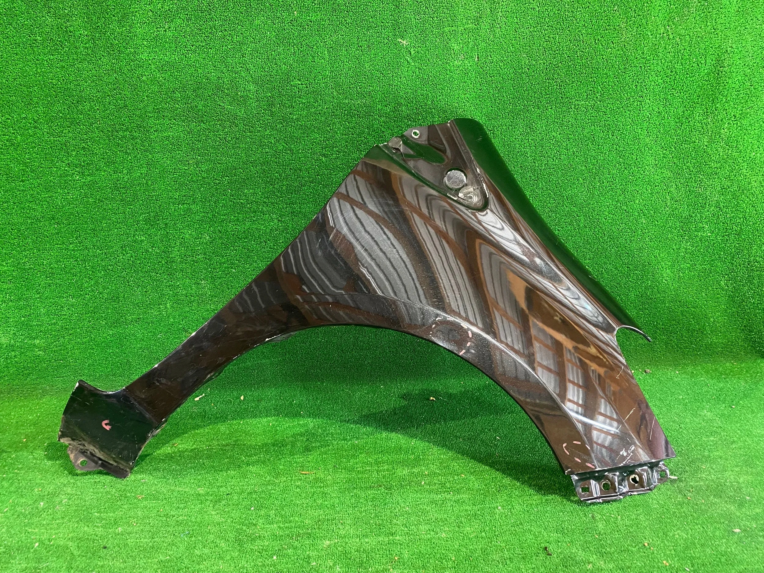 fender right front TOYOTA YARIS III
