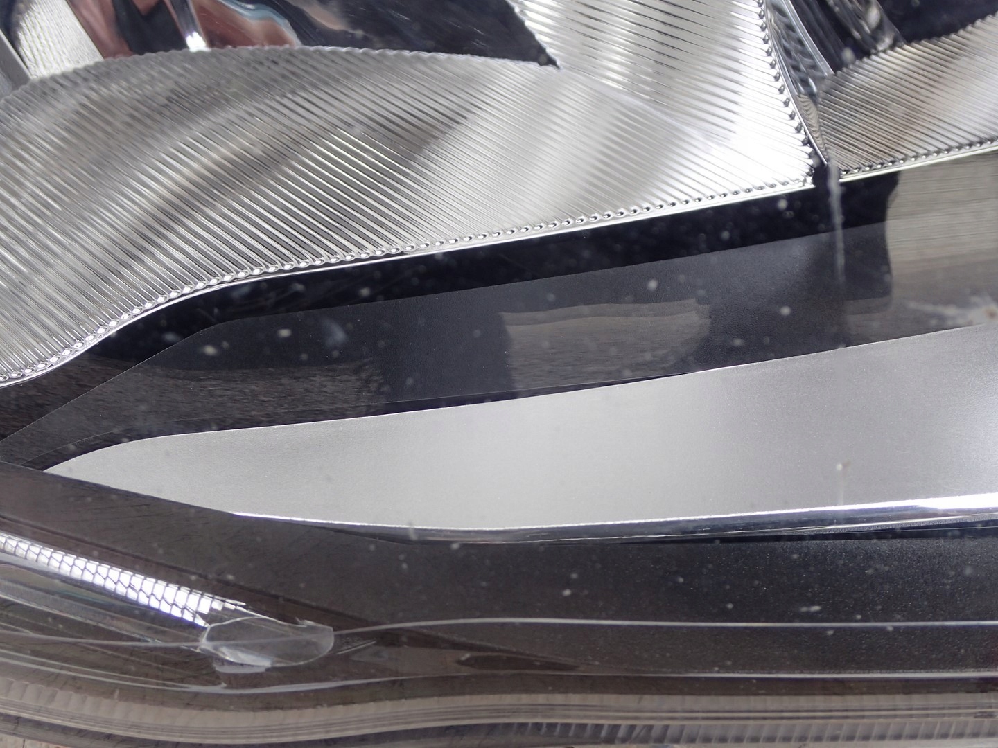 light right REFLEKTOR right FORD FOCUS MK4 IV 18