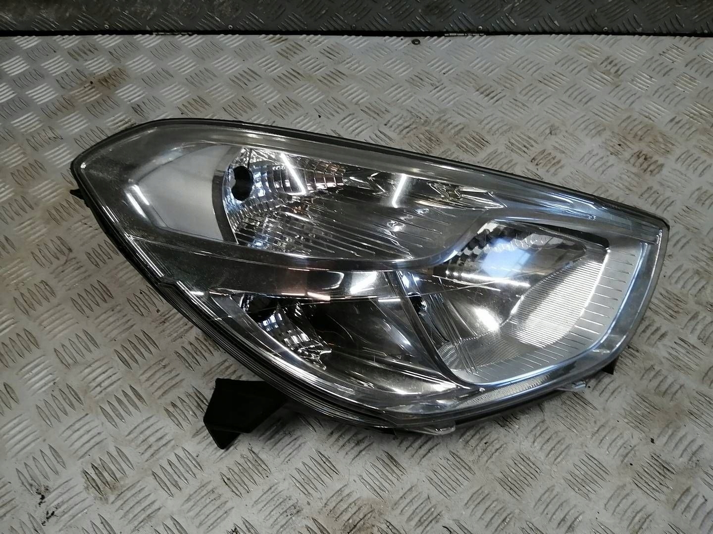 830ed6264f7cba19562323660c3b