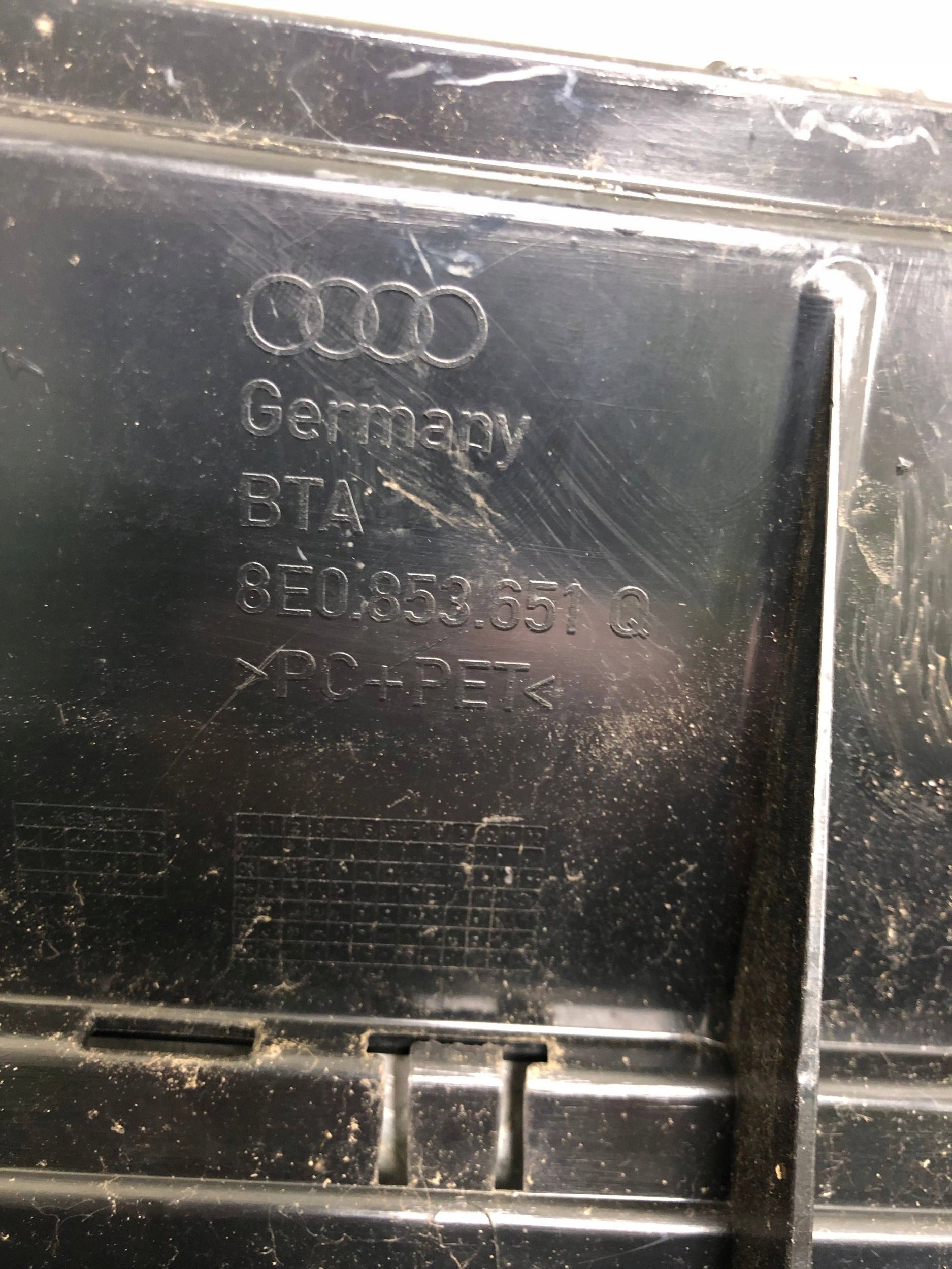 grill grille AUDI A4 B7 8E0853651Q