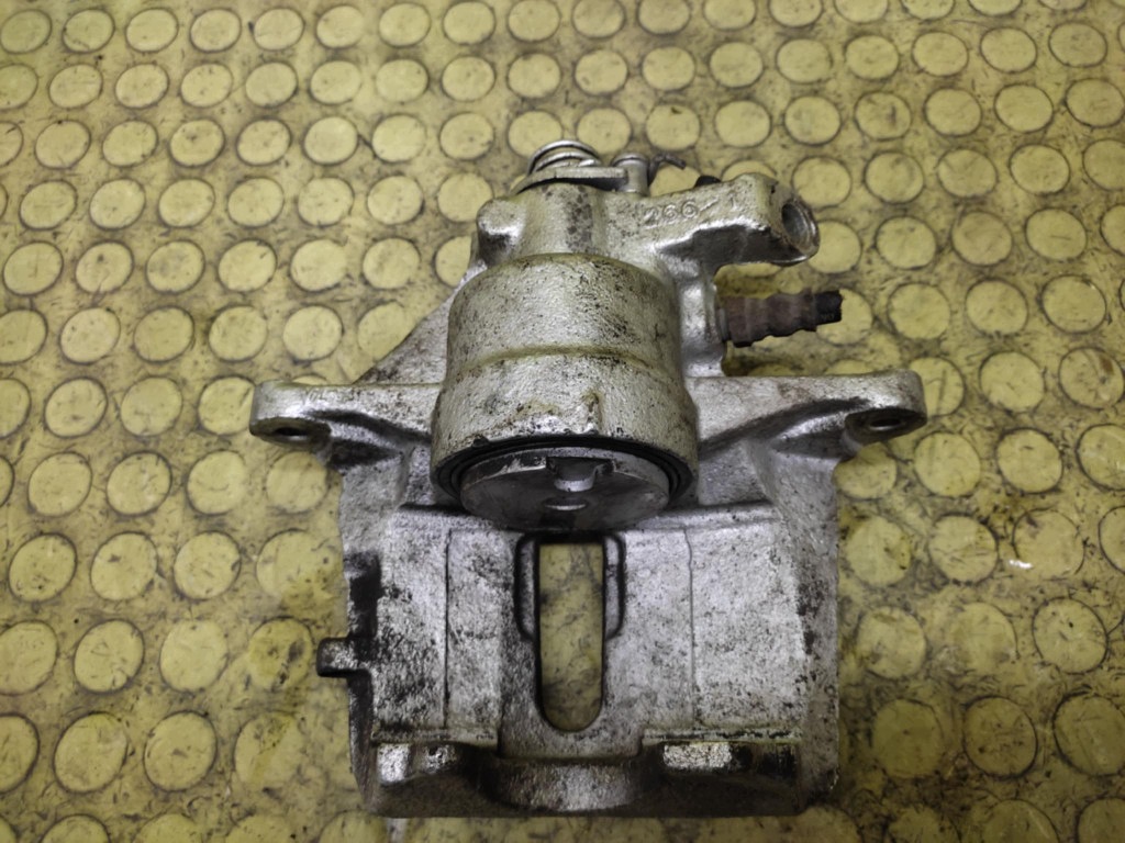 CITROEN C5 and 1.6 HDI caliper brake right front