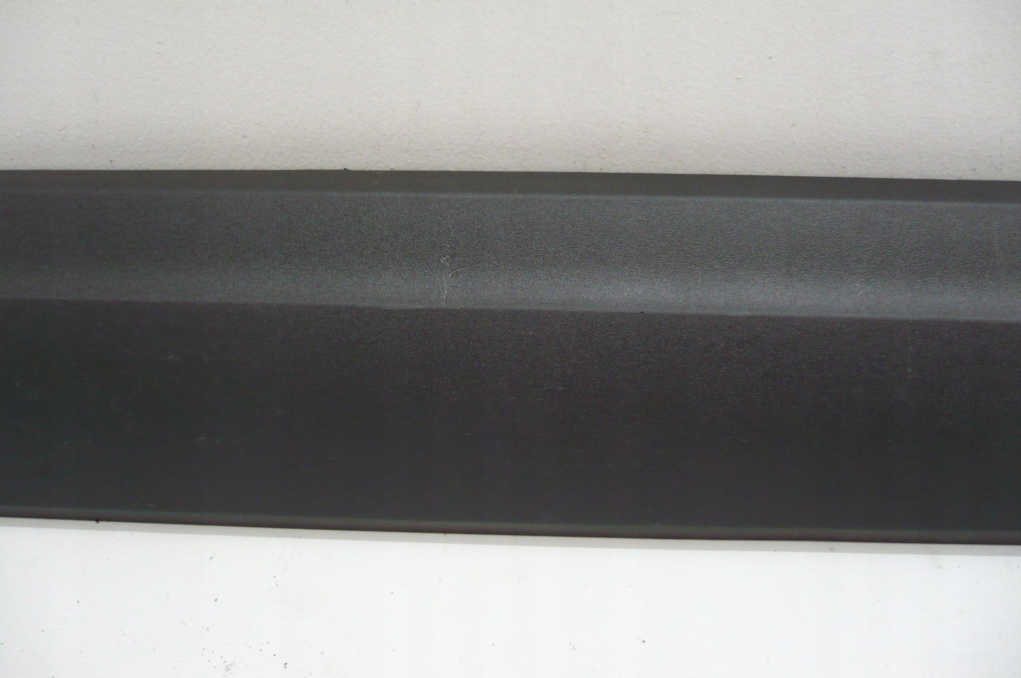 AUDI Q5 and 08- moulding door right front