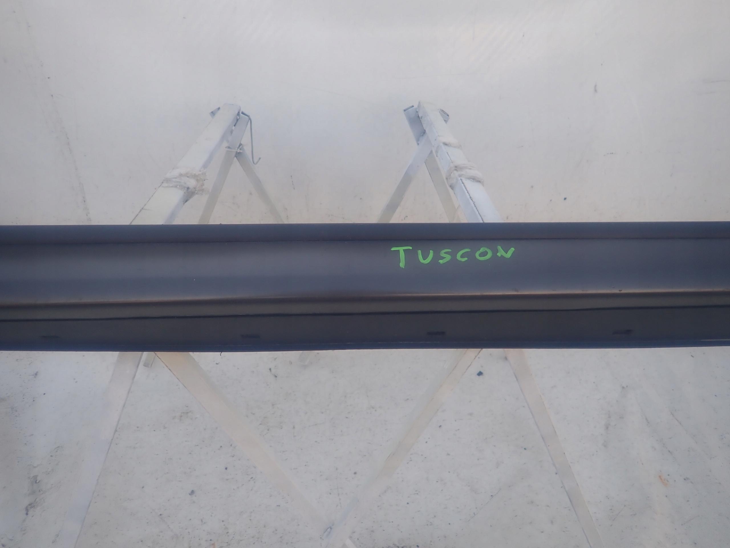 HYUNDAI TUCSON III 15- threshold right moulding threshold