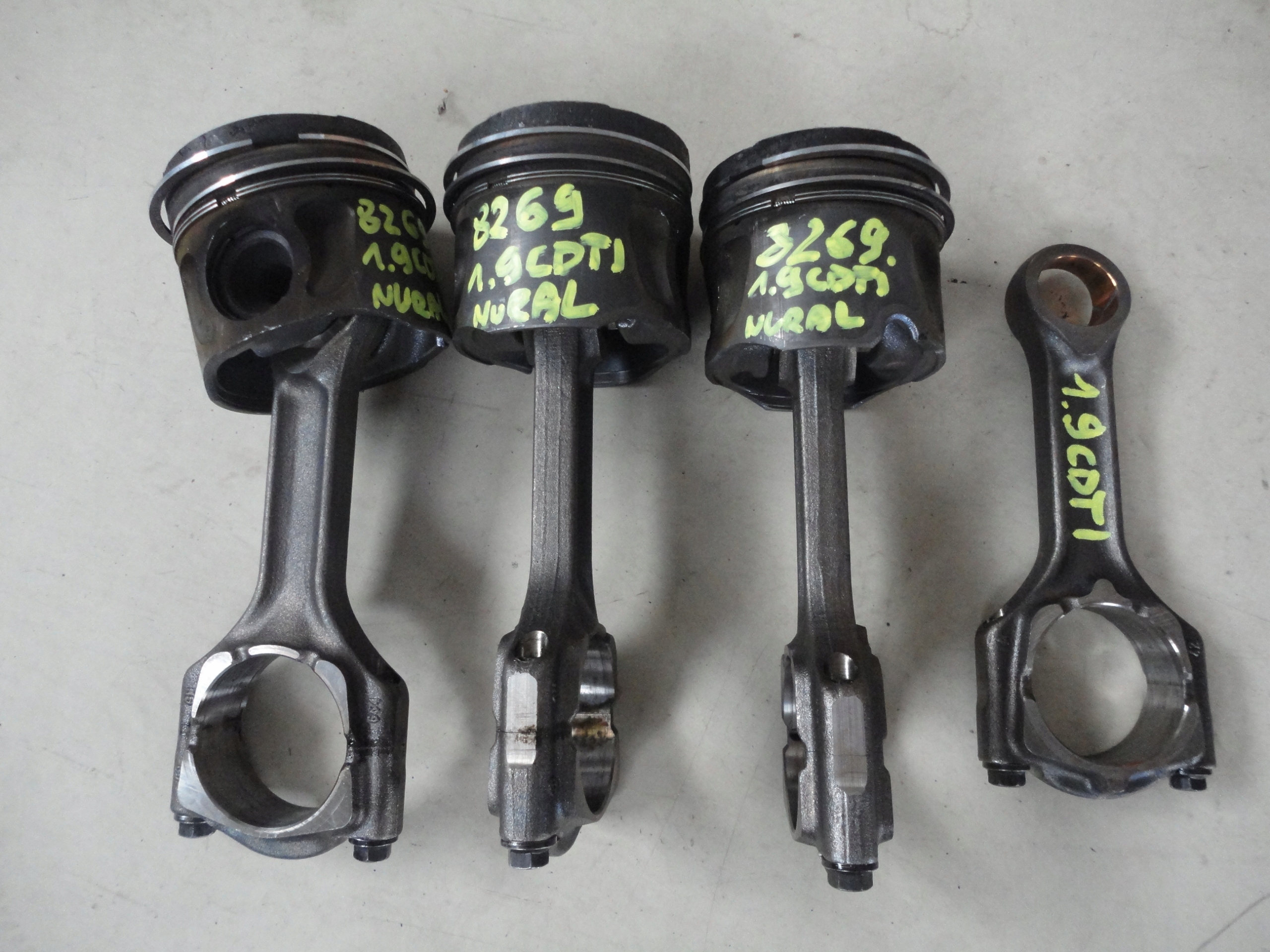 TŁOK 8269 KORBOWÓD OPEL 1.9 CDTI Z19DTH