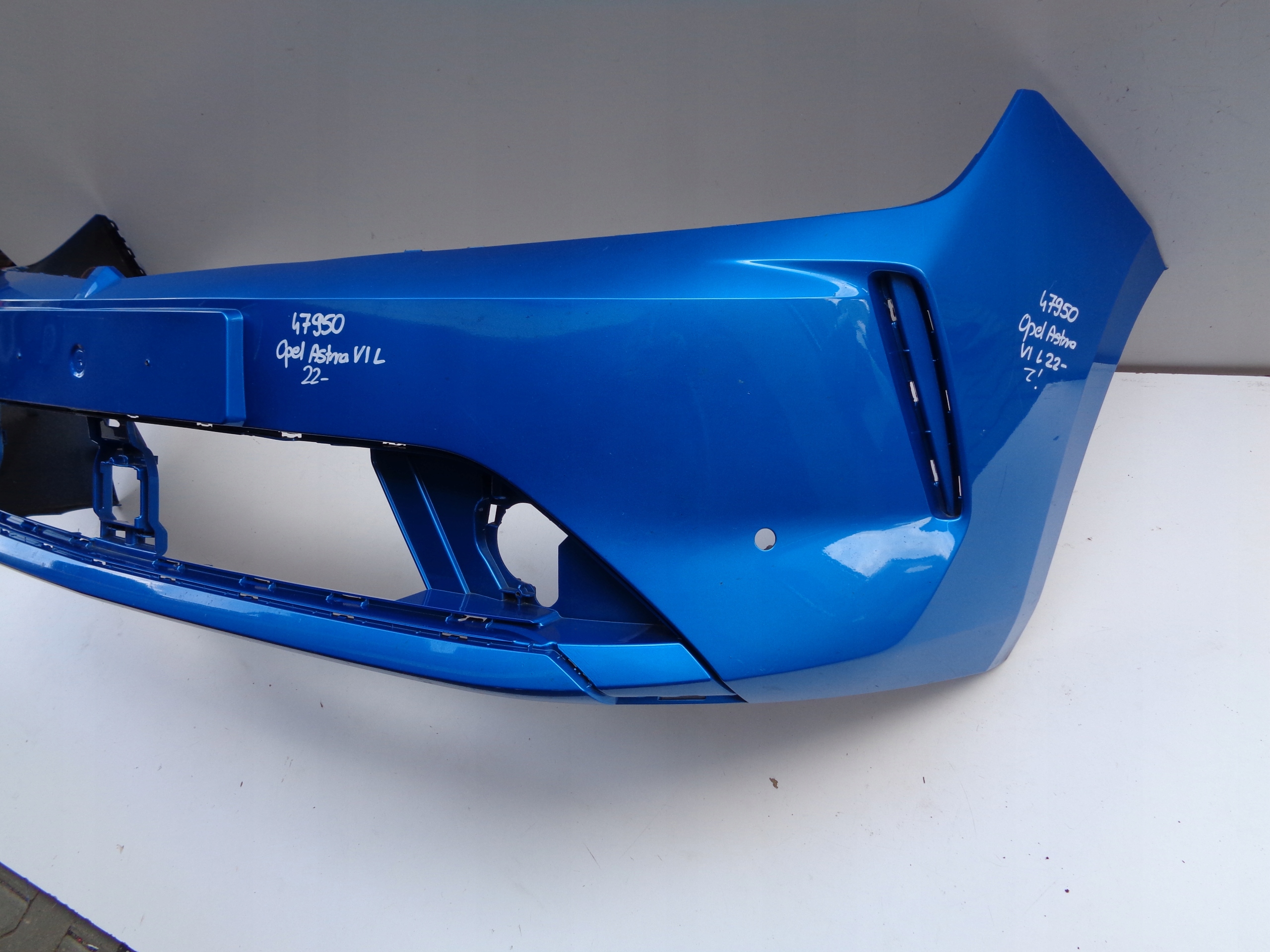 Paraurti anteriore OPEL ASTRA VI L 22- NR 47950