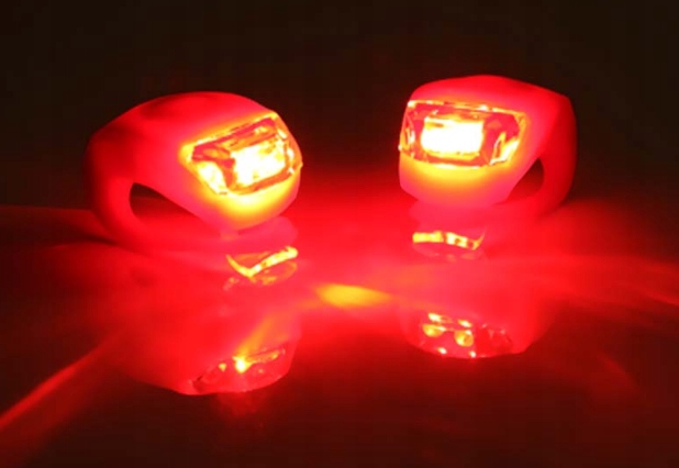 TORBA ROWEROWA NA BAGAŻNIK SAKWA ROWER ETUI KUFER TYLNA TERMICZNA LAMPKA Zapięcie rzep