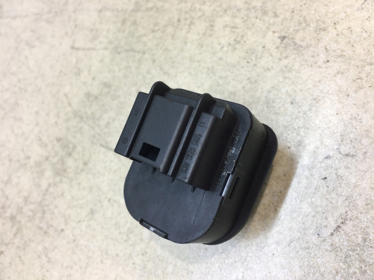 mirror control switch button PASSAT B6 1K0959565H