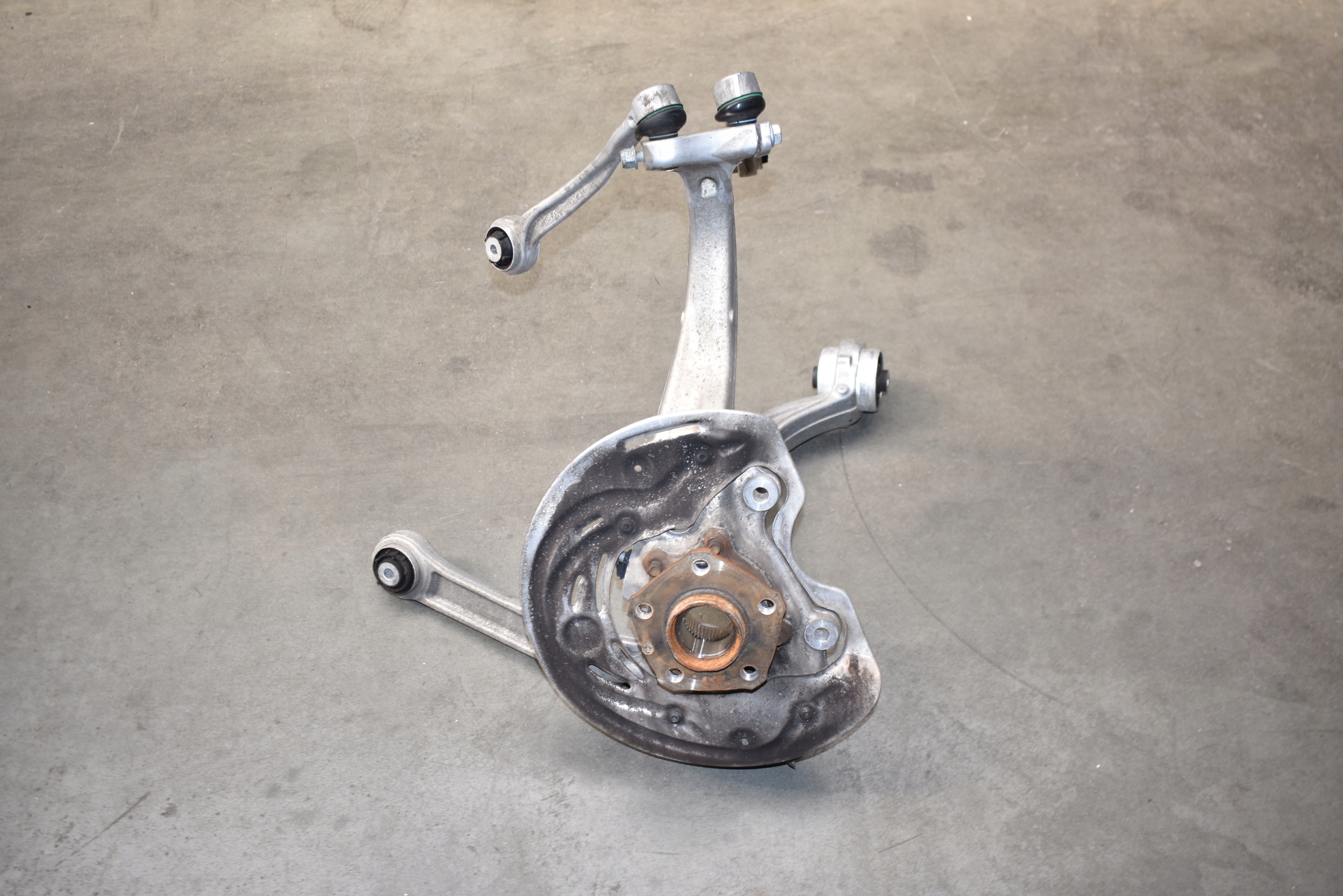 IDEALNE sususpension front front left AUDI A5 B10 8B3407559A 1