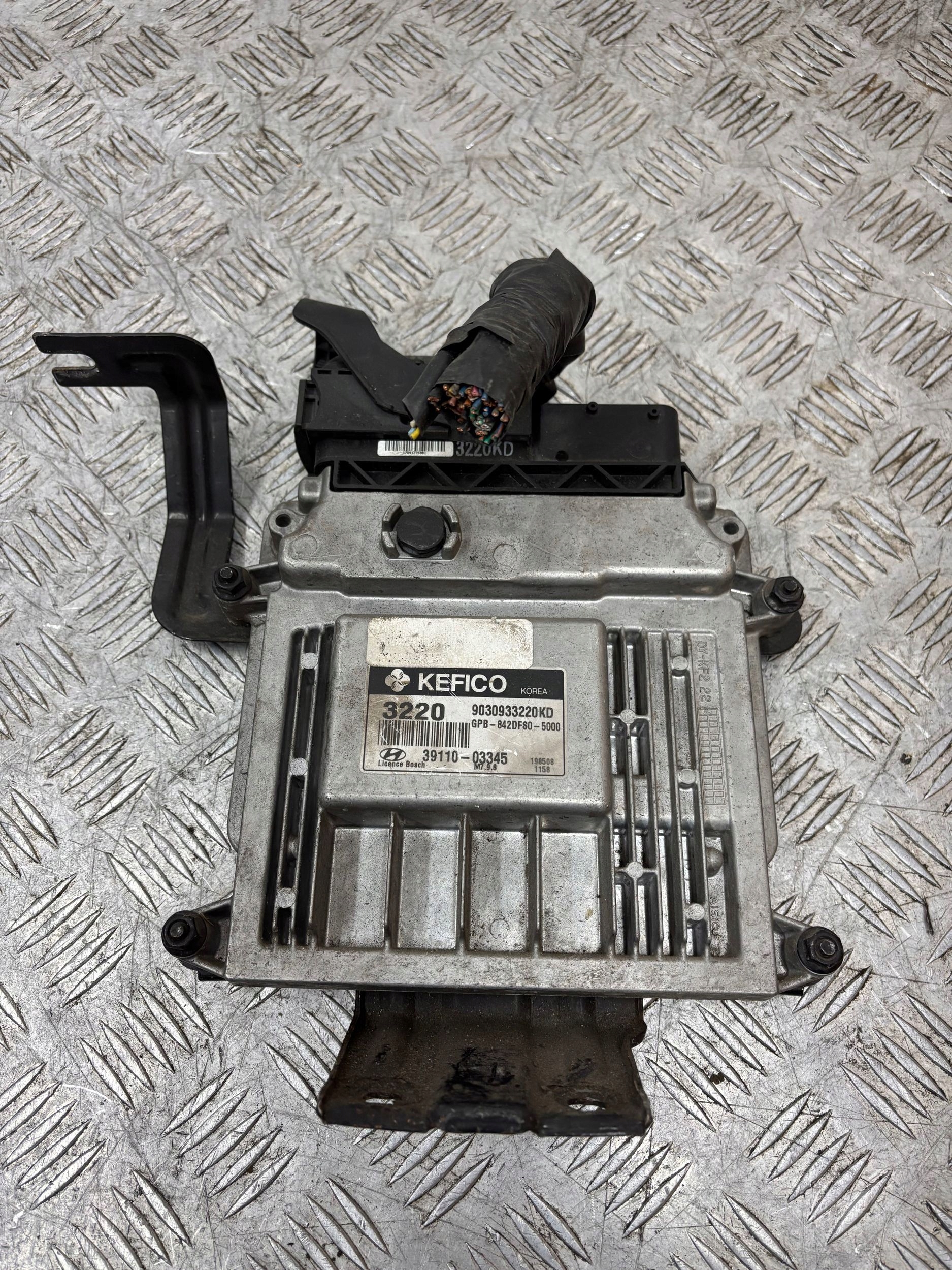 control unit of the engine computer 39110-03345 HYUNDAI I20 1.2