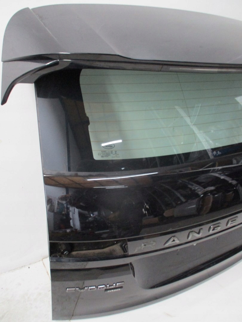 Klapa Range Rover Evoque II R-DYNAMIC 19R KAMERA Kolor do lakierowania