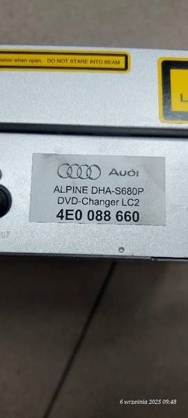 changer ALPINE 4E0088660 AUDI A8 D3