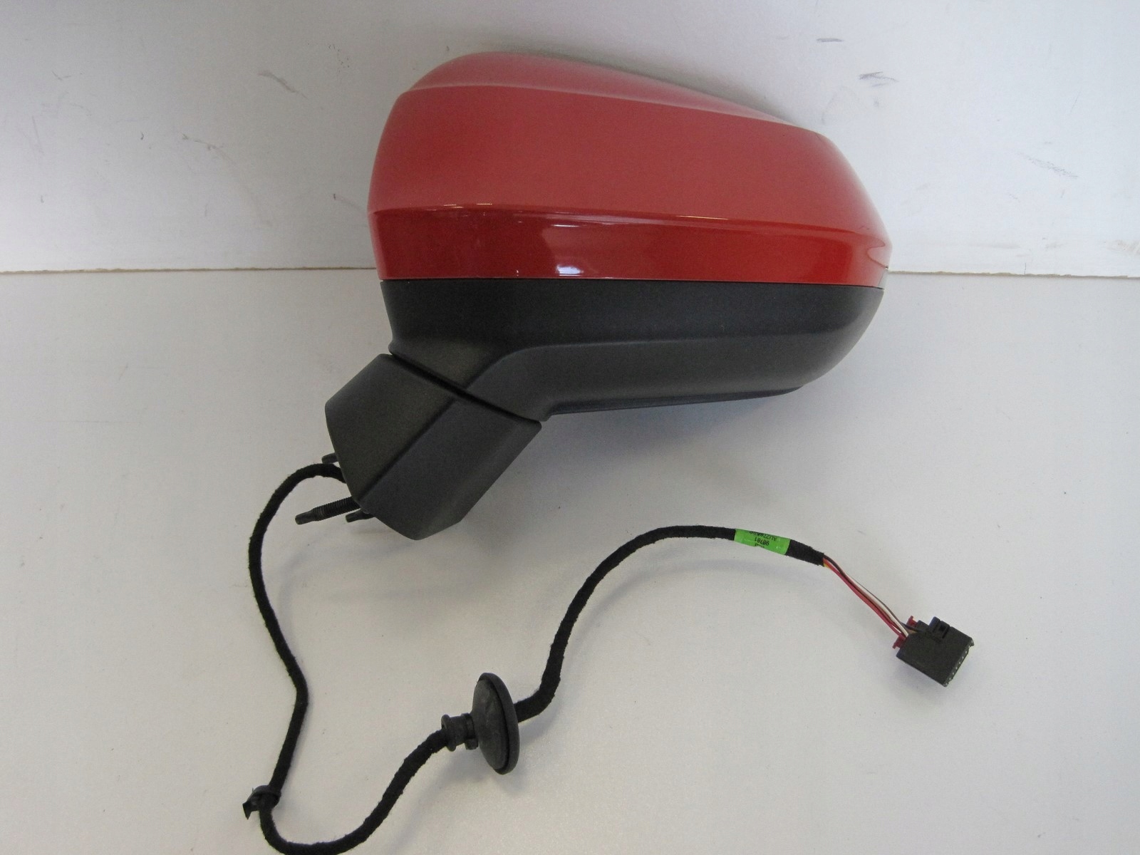 Зеркало СЛЕВА AUDI Q33a