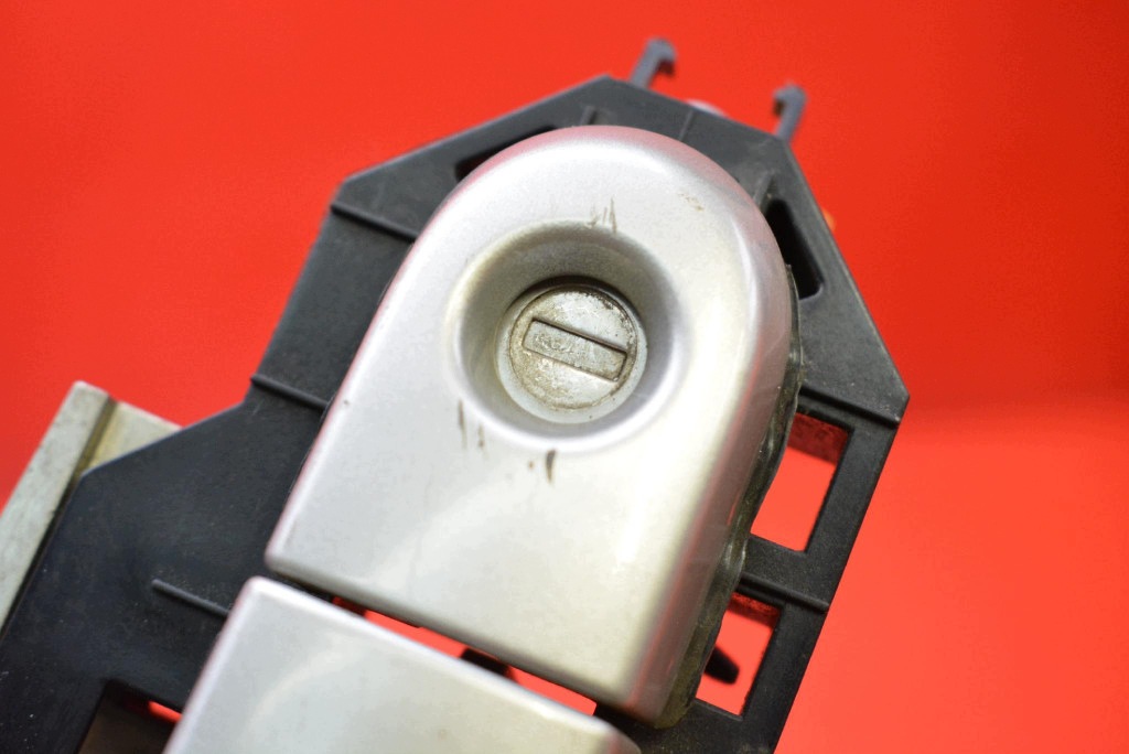 handle left front front grey NISSAN TIIDA C11 04-08