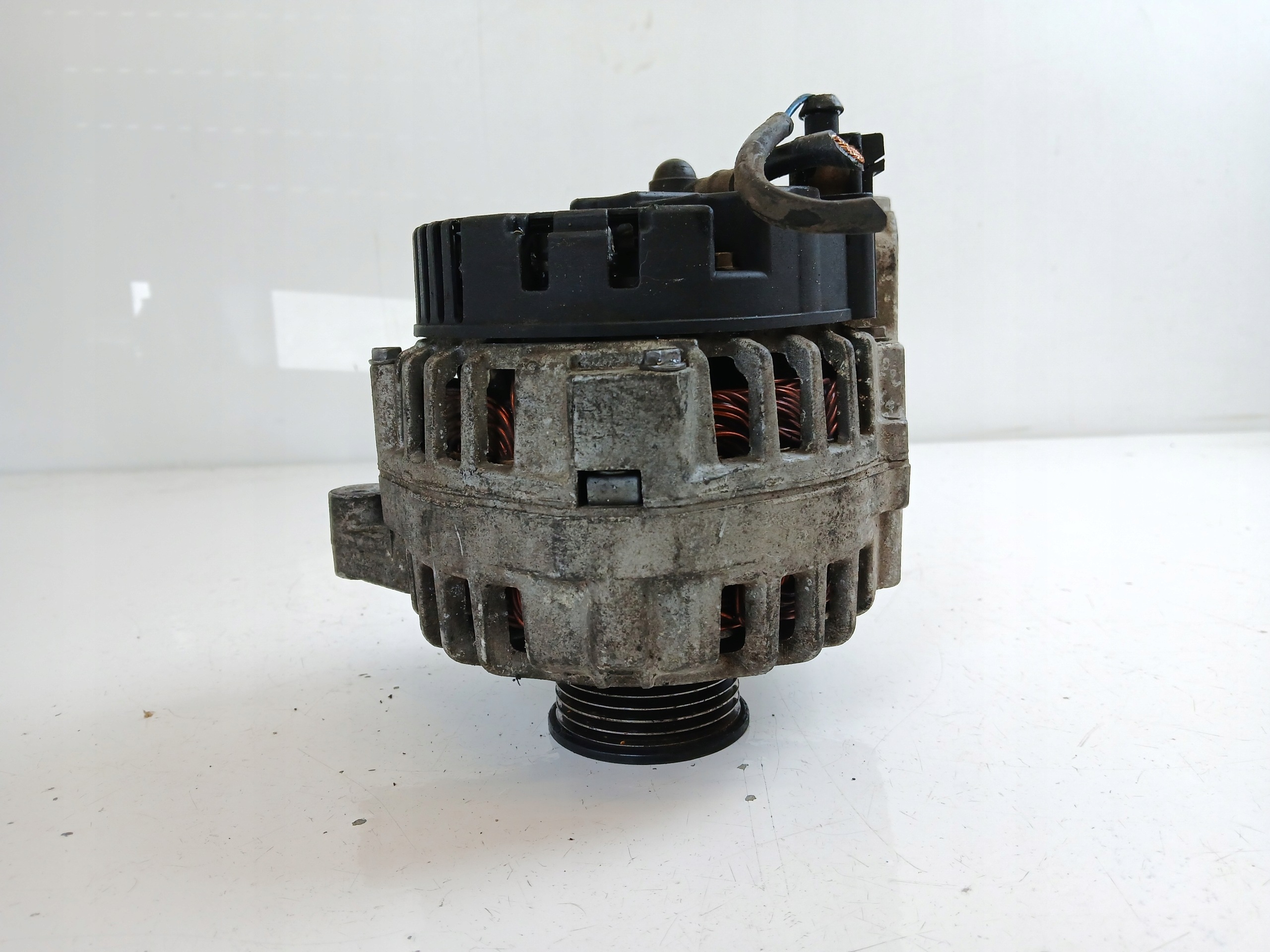 AUDI A4 B5 VW PASSAT B5 1.8 alternator 06B903016D 90A