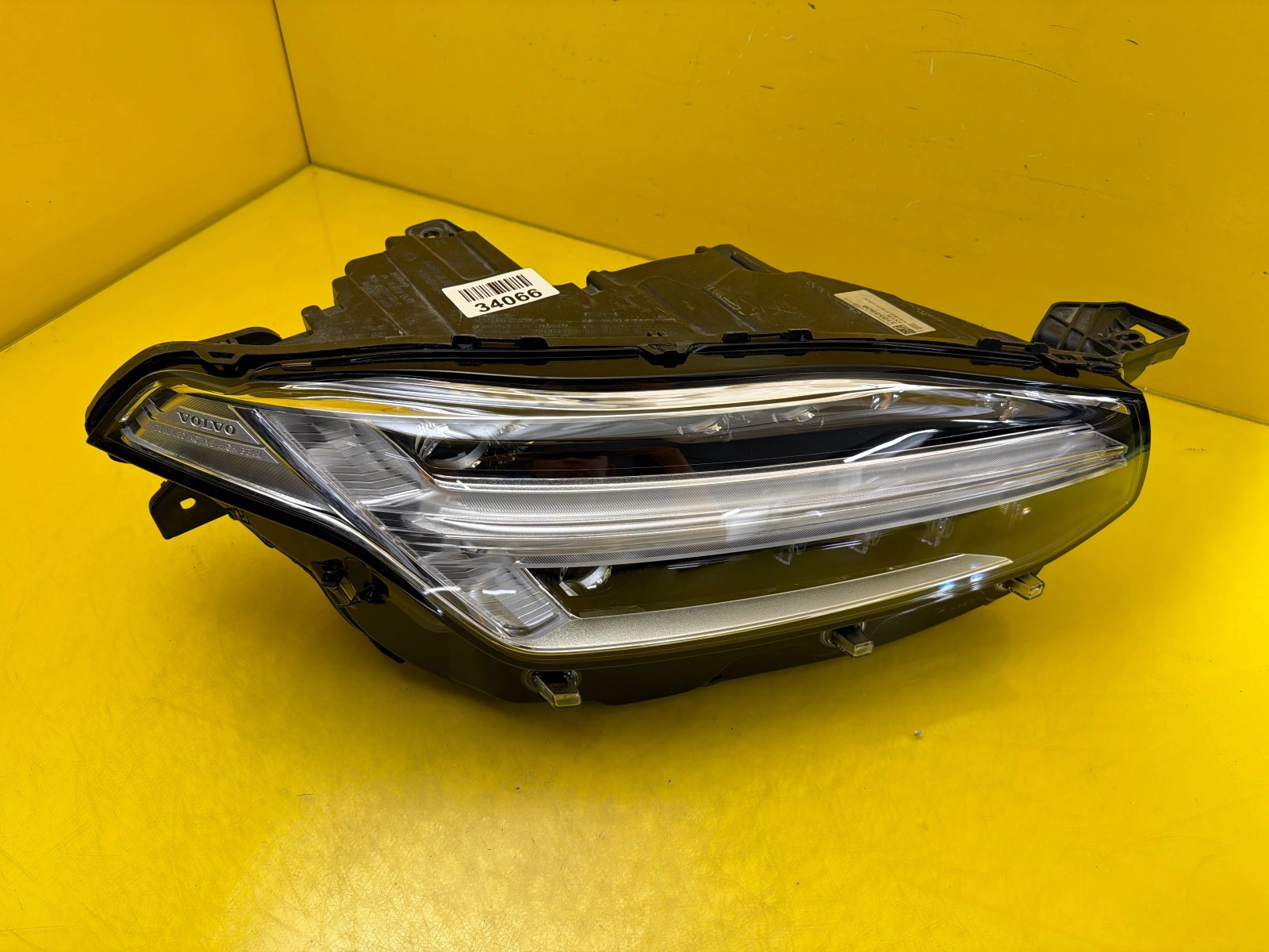 light right front Volvo XC90 II Full Led 15- 31655808
