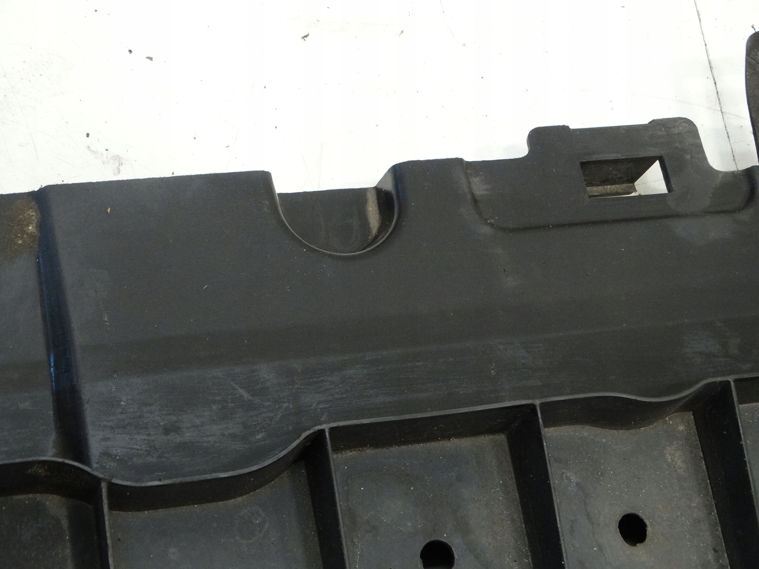 pillar cover below bumper lower front CITROEN CACTUS C4 16R 9801739780