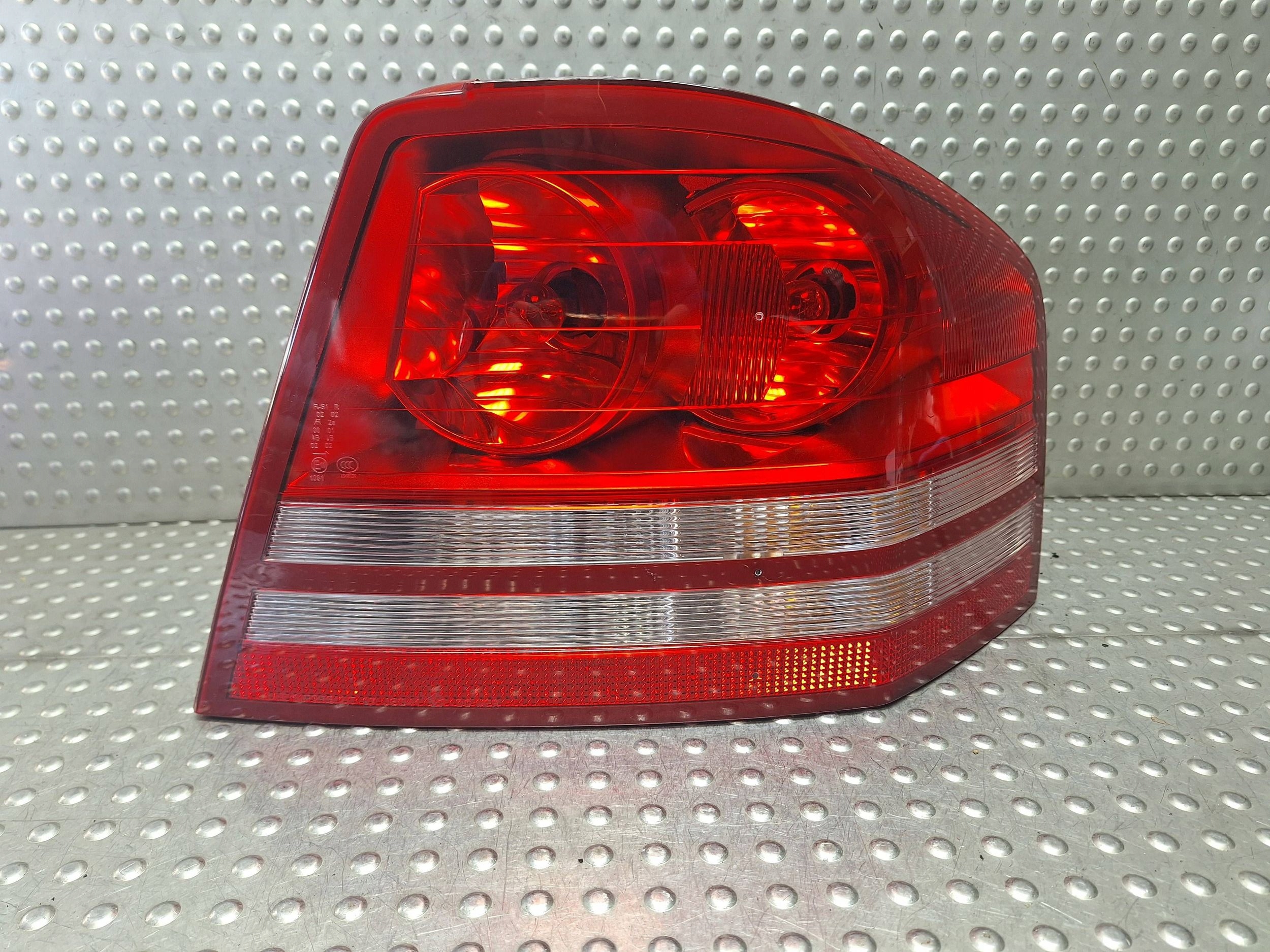 light rear part rear right DODGE AVENGER 07-10