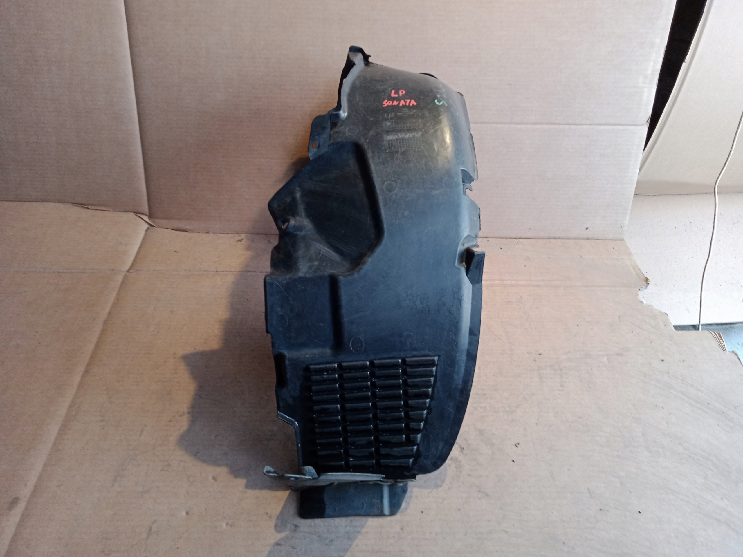 HYUNDAI SONATA mudguard left front 2006-09R