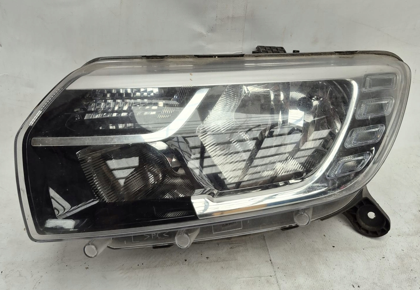 DACIA SANDERO II LOGAN LIFT 16- light left front front ZWYKLA+LED
