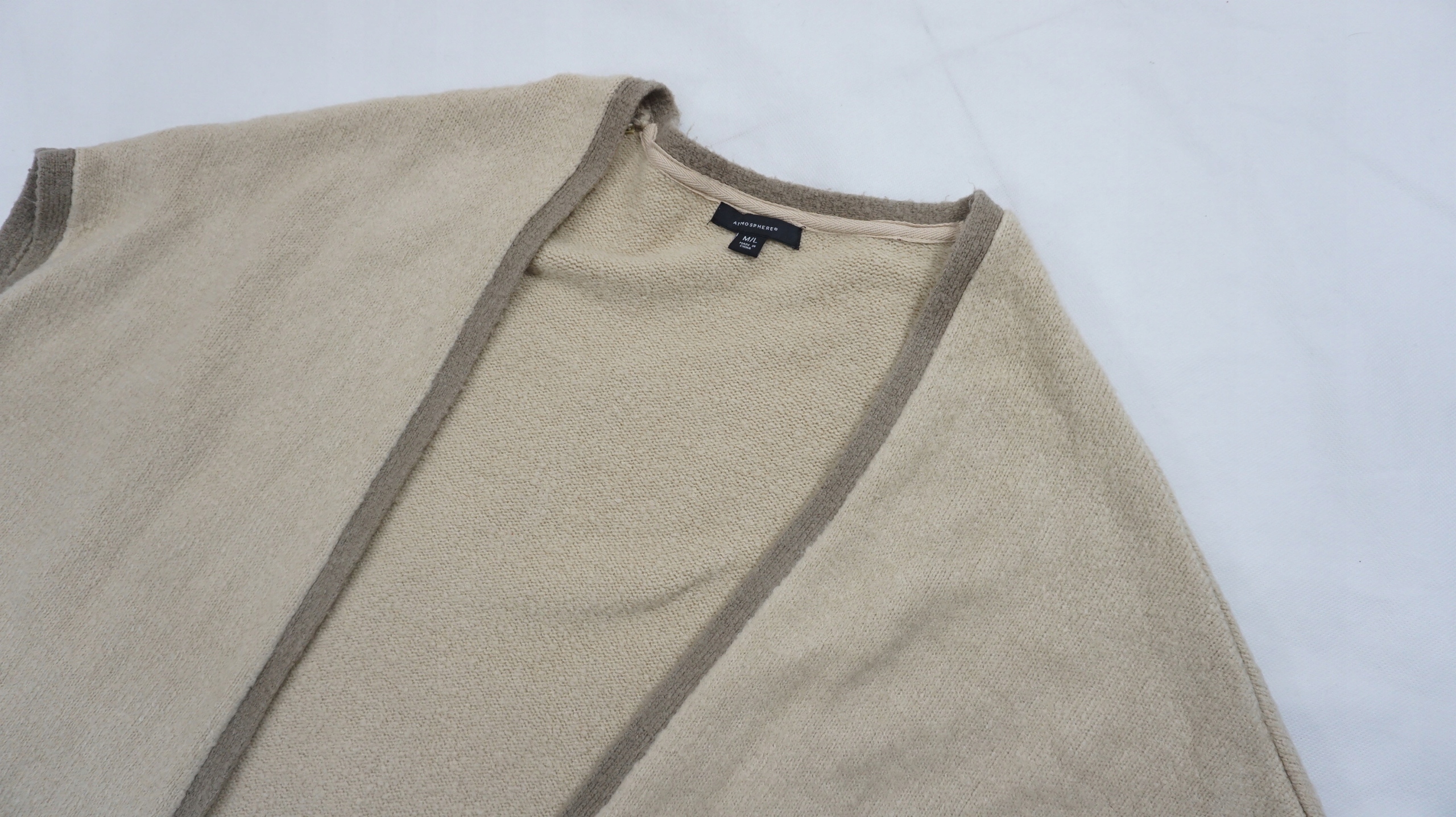 ATMOSPHERE ponczo r M/L Długość do kolan