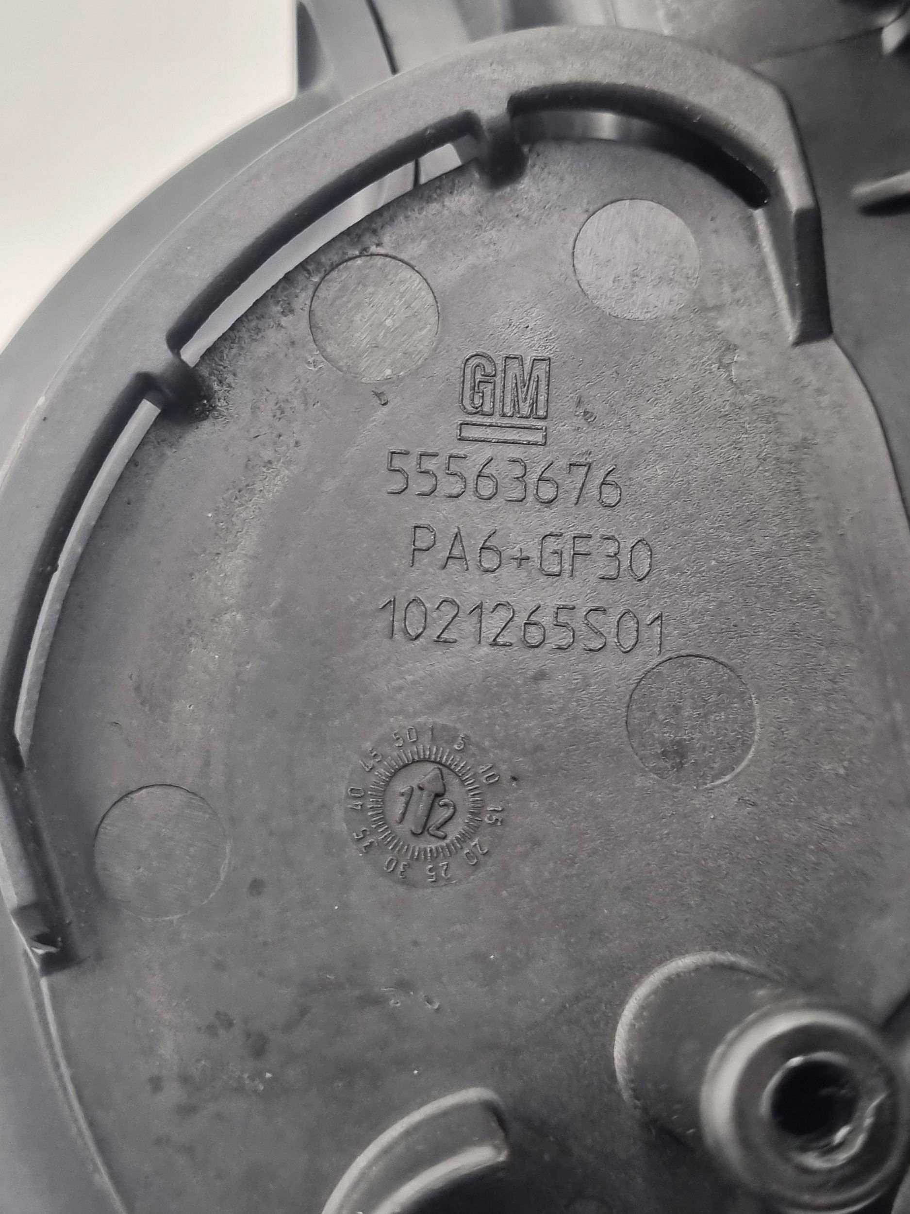 intake manifold Opel 1.0 12V A10XEP 55563676