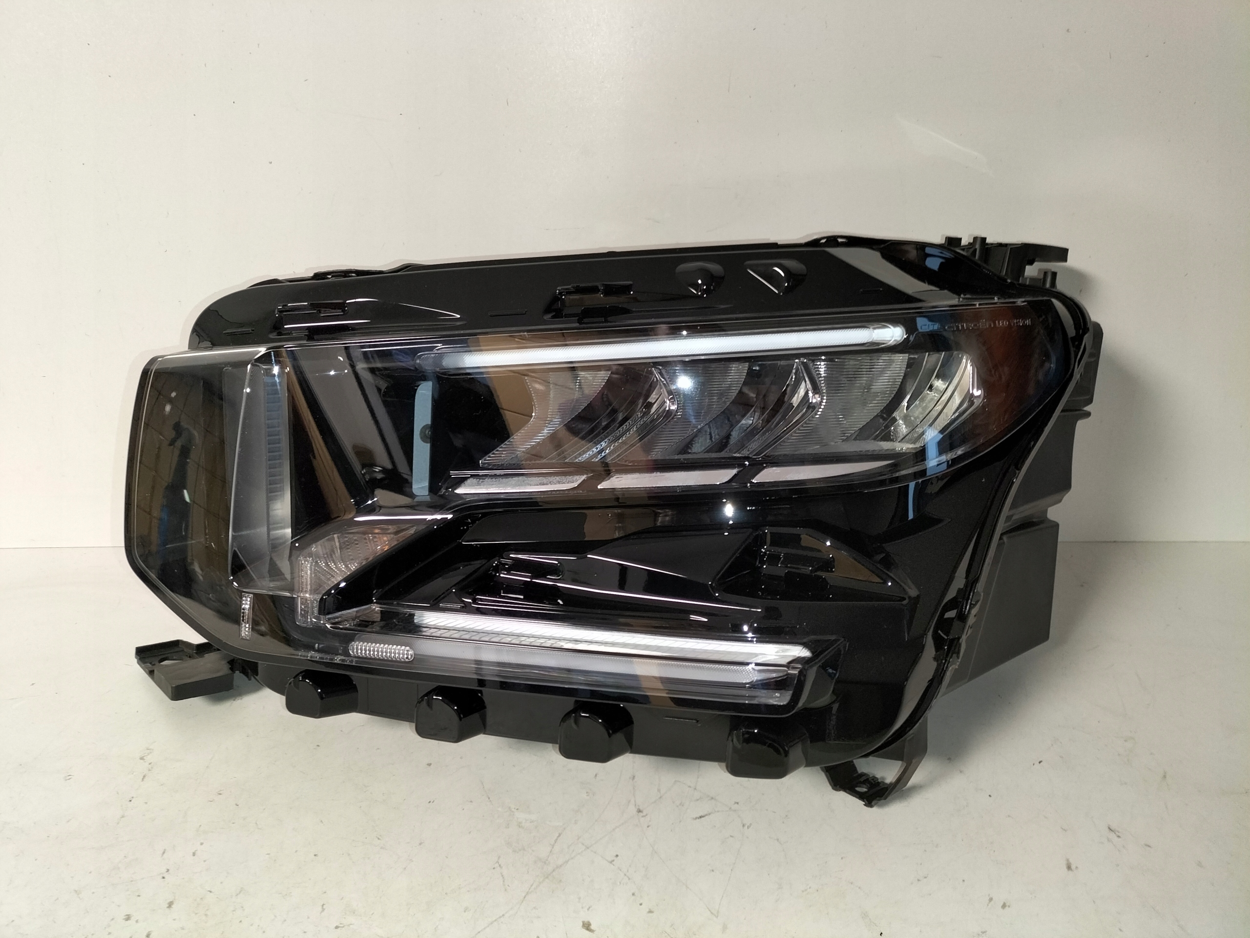 light front reflektor left CITROEN C3 IV e-C3 24- FULL LED