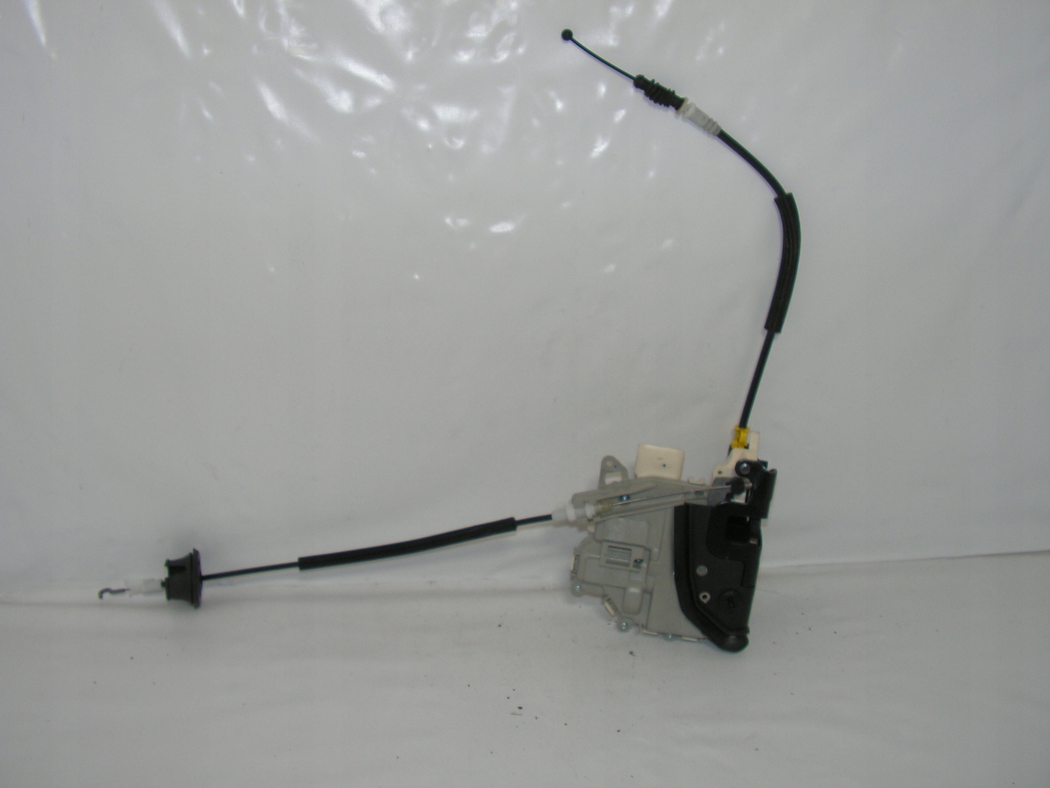 Audi lock door left rear part 5 PIN 8K0839015E