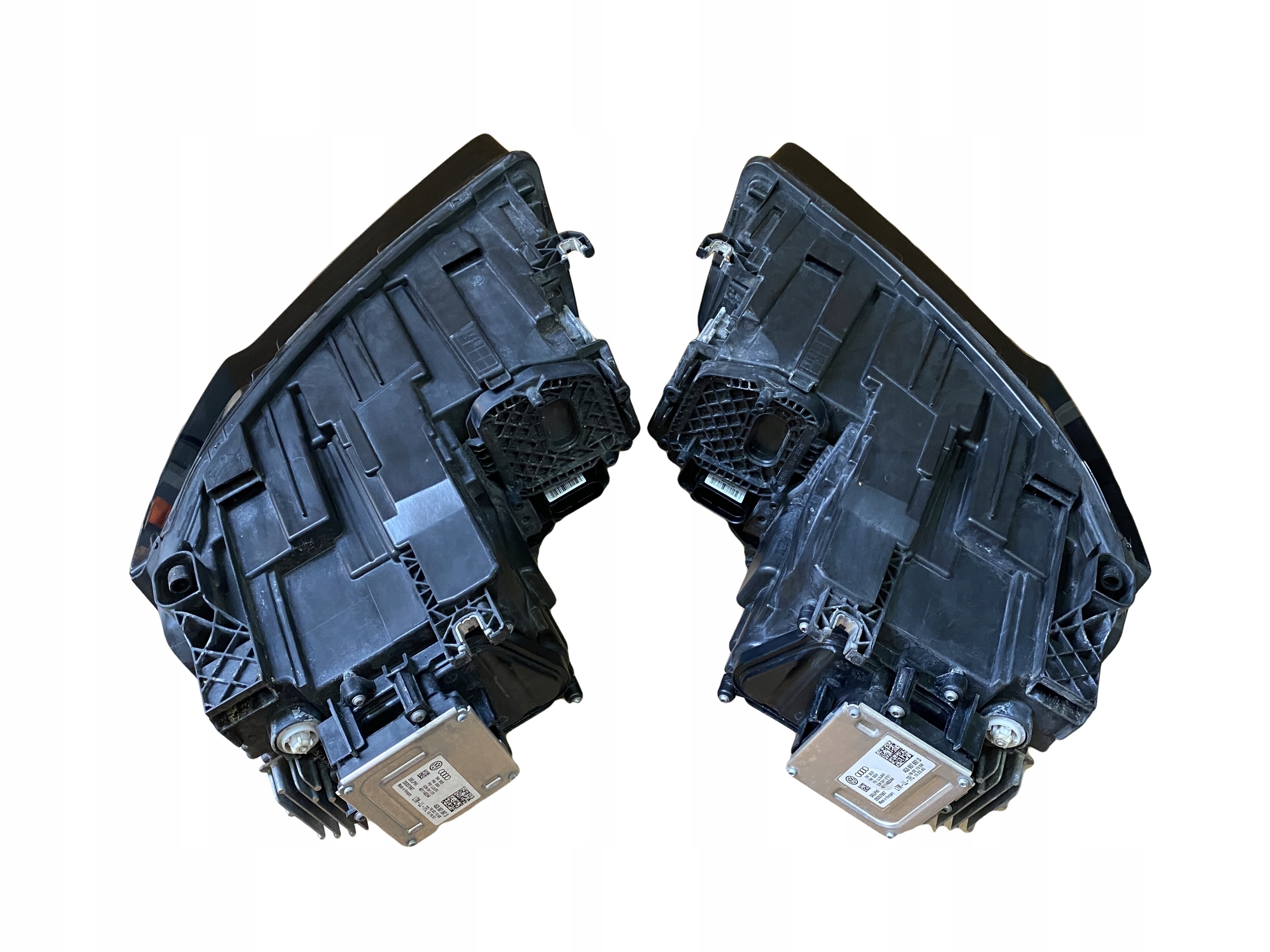 AUDI A8 4H D4 LIFT Leuchte BI XENON 4H0941043