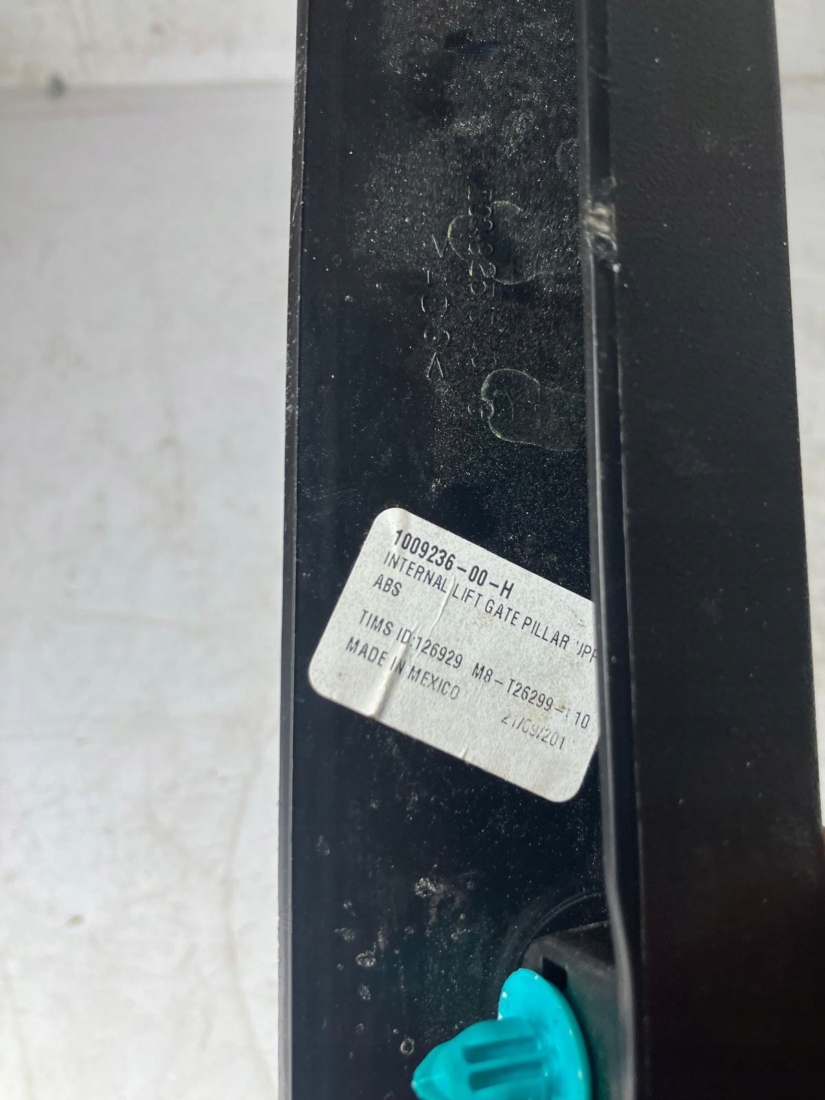 cover bonnet boot upper TESLA MODEL S 1009236-00