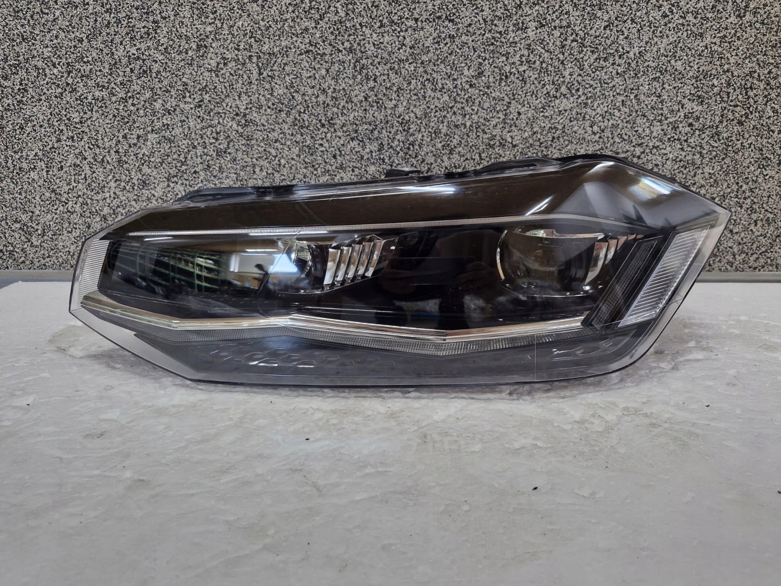 light left VW Polo 2G FULL LED 2023