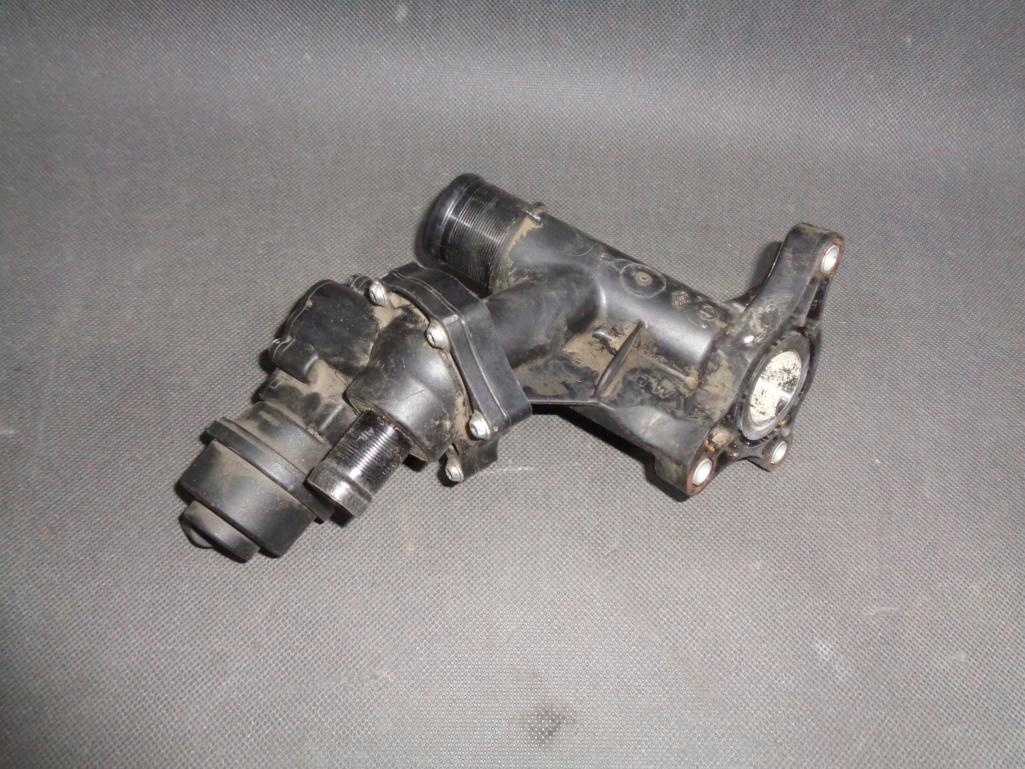 110600686R - TRAFIC III QASHQAI II VIVARO ТЕРМОСТАТ 1.6 DCI