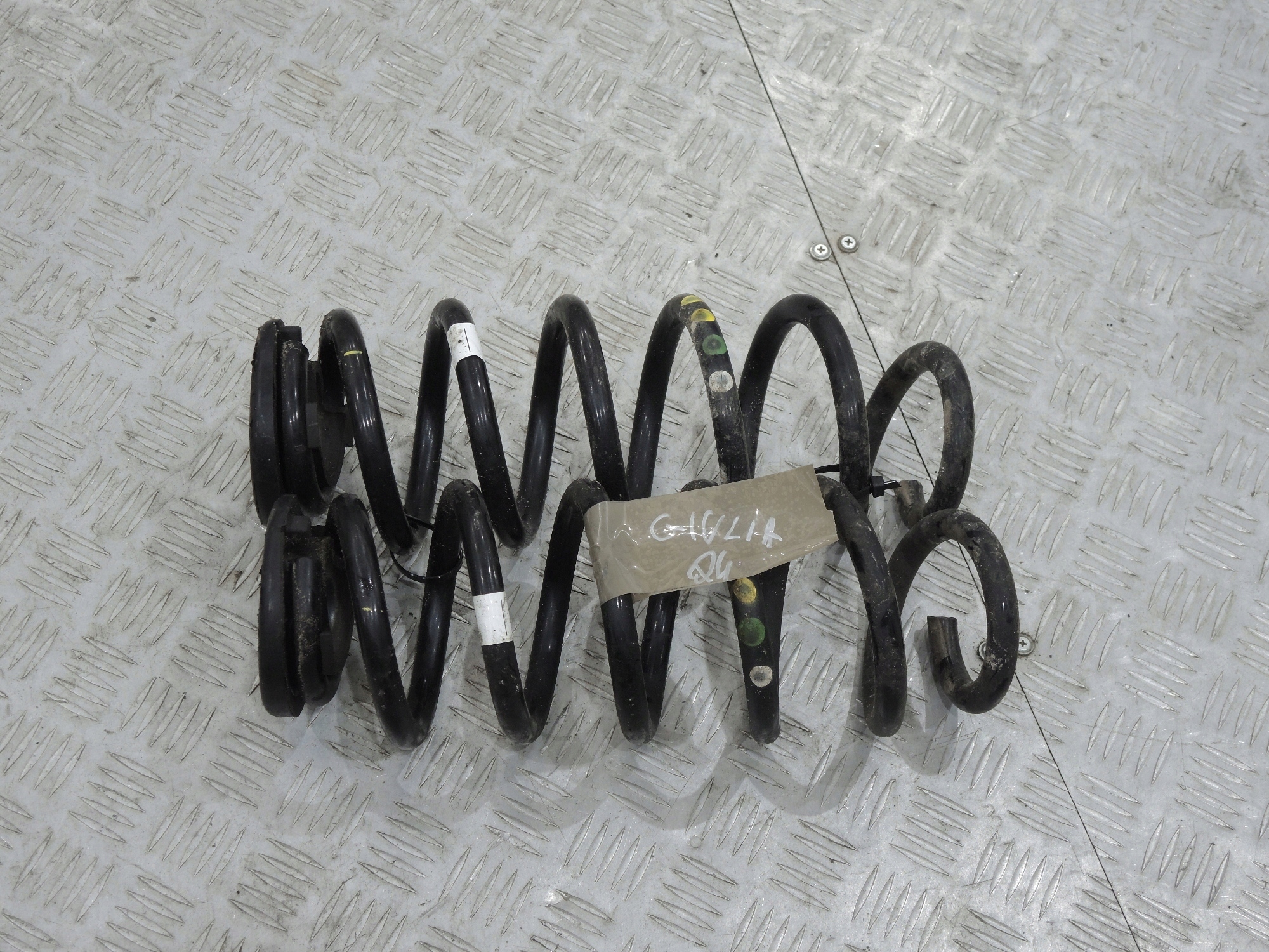 ALFA ROMEO GIULIA Q4 2.0T SPREŻYNY ZAWIESZENIA TYŁ