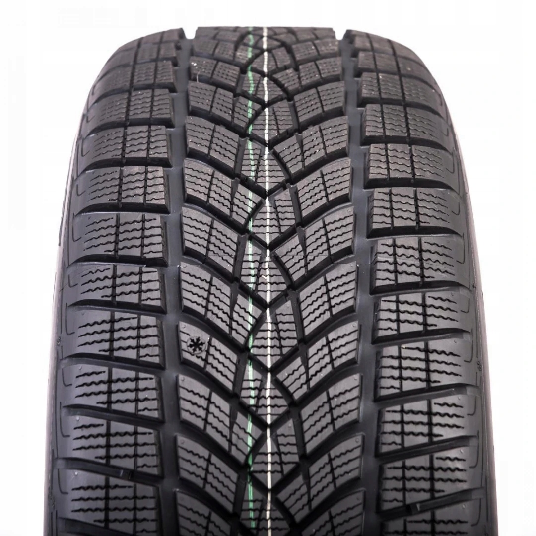 2x 245/45R21 opona GOODYEAR ULTRAGRIP PERFORMANCE SUV GEN-1 XL FP 104V Szerokość opony 245 mm