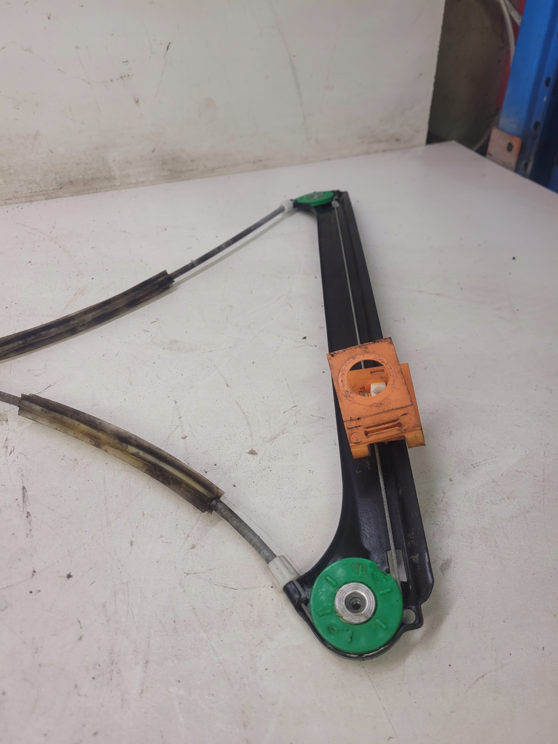 mechanism windows left front AUDI A3 3D 8P3837461A
