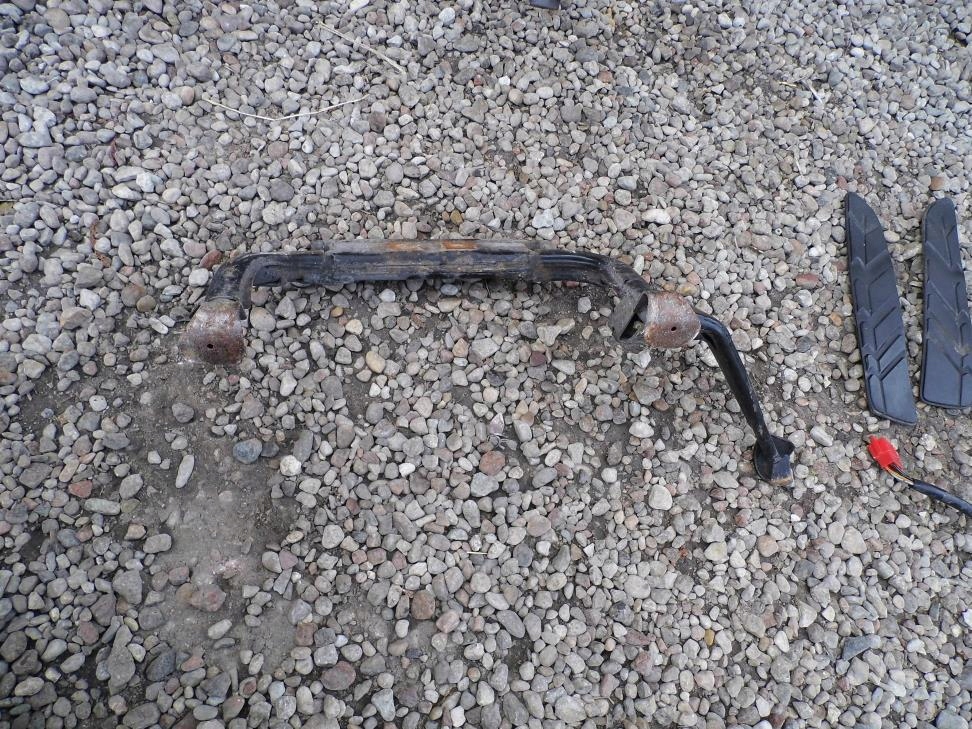 SYM GTS EVO 125 STOPKA GŁÓWNA NÓŻKA PODNÓŻEK