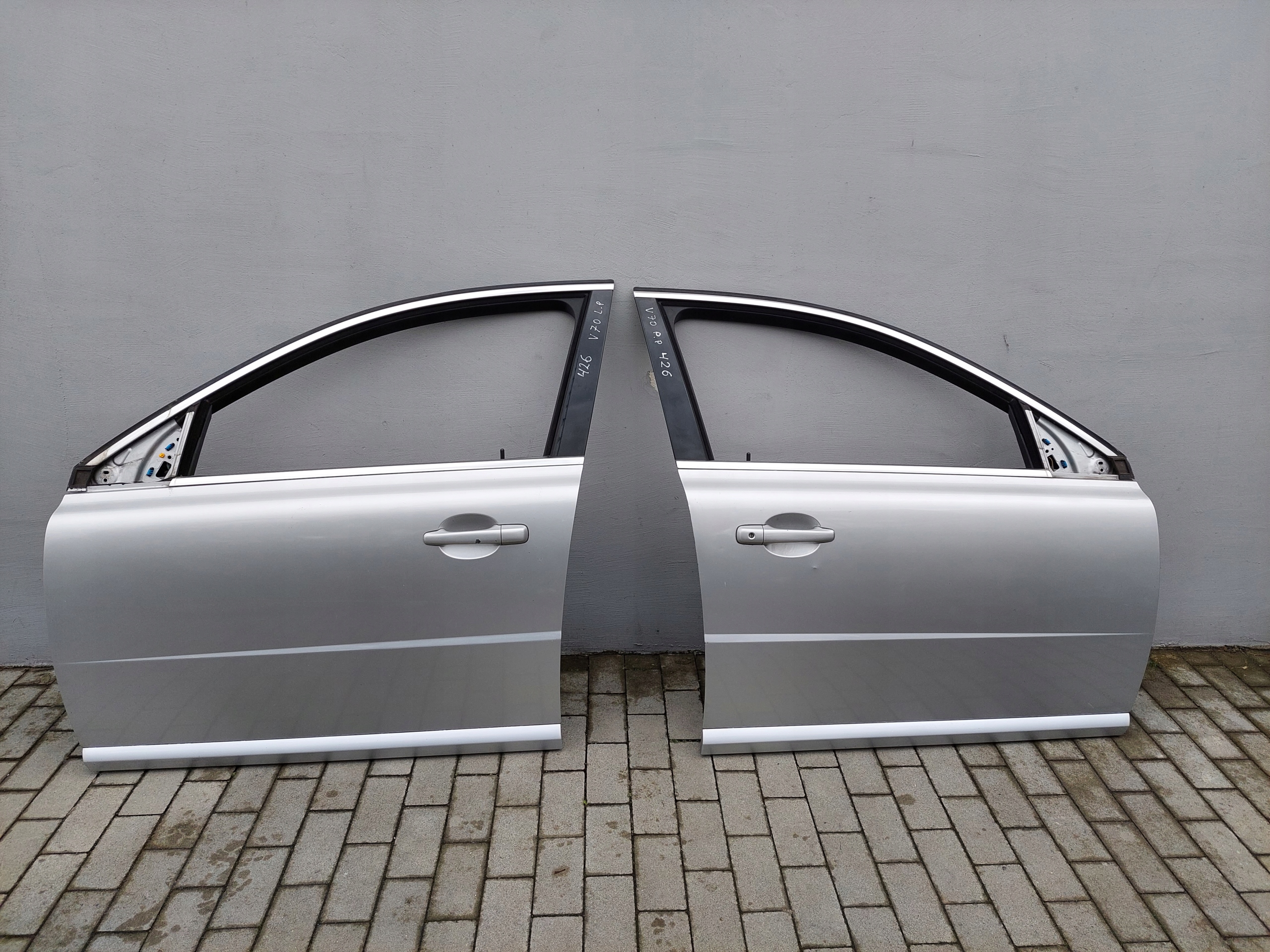 door front right left VOLVO V70 III S80 II 426-26