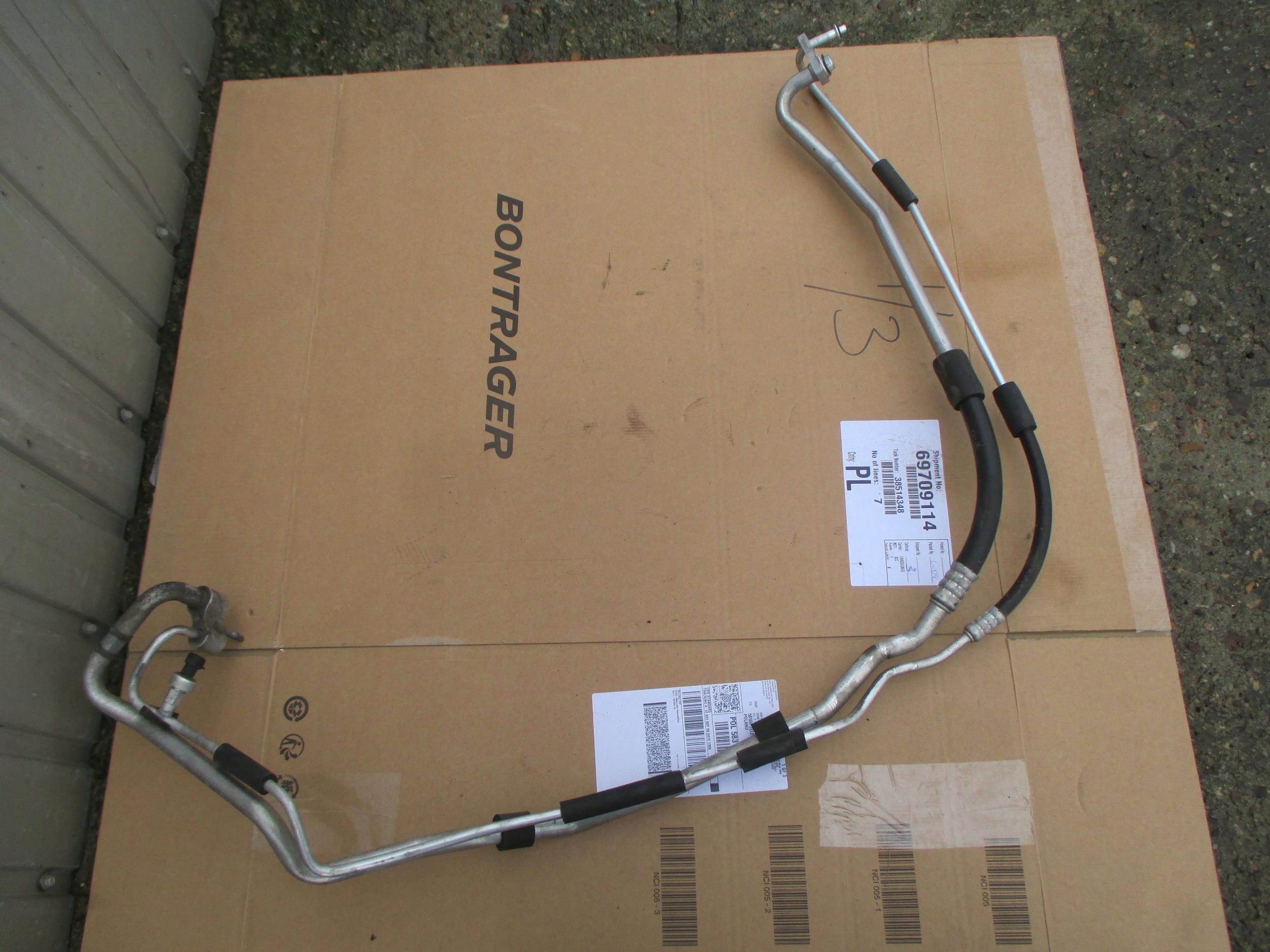 VECTRA C 3.0 02-08 PRZEWÓD KLIMATYZACJI